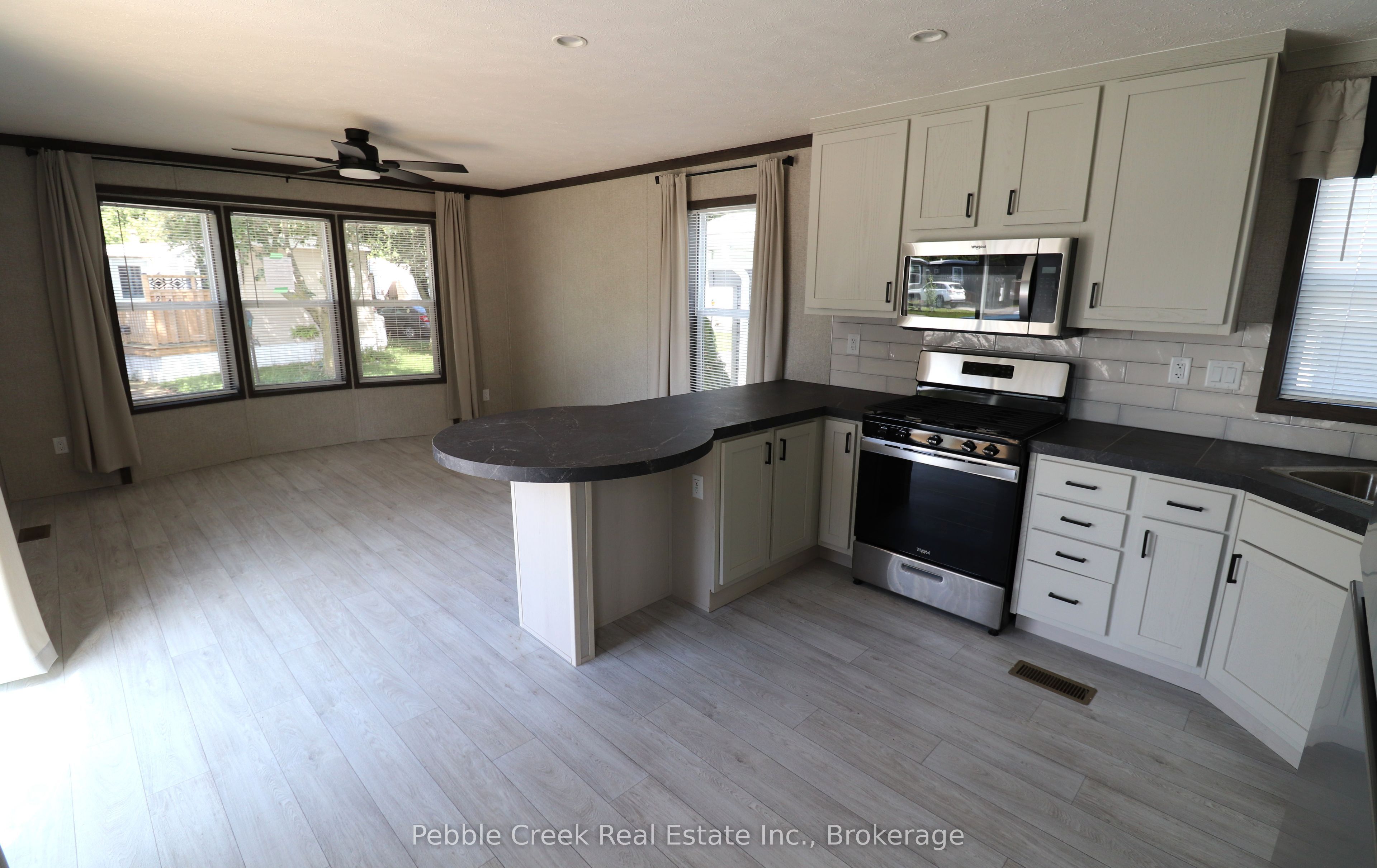17 Sutton Drive Property Photo 8