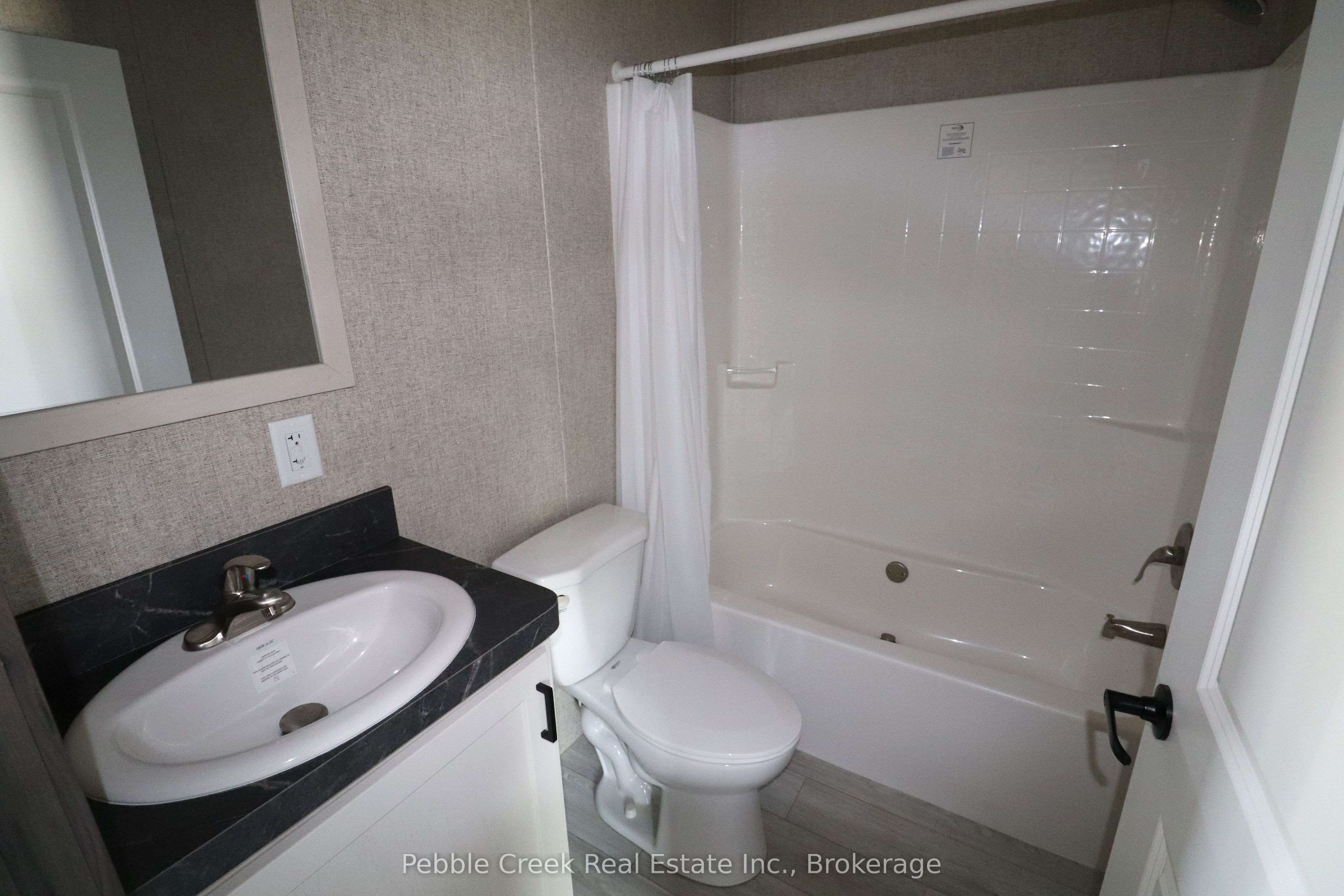 17 Sutton Drive Property Photo 13