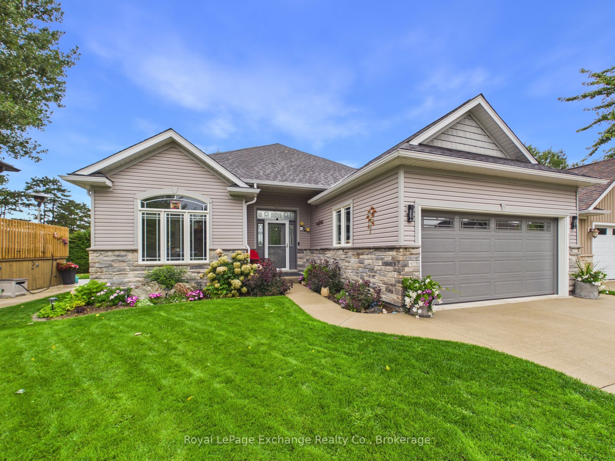 206 Gregor Drive Property Photo 1