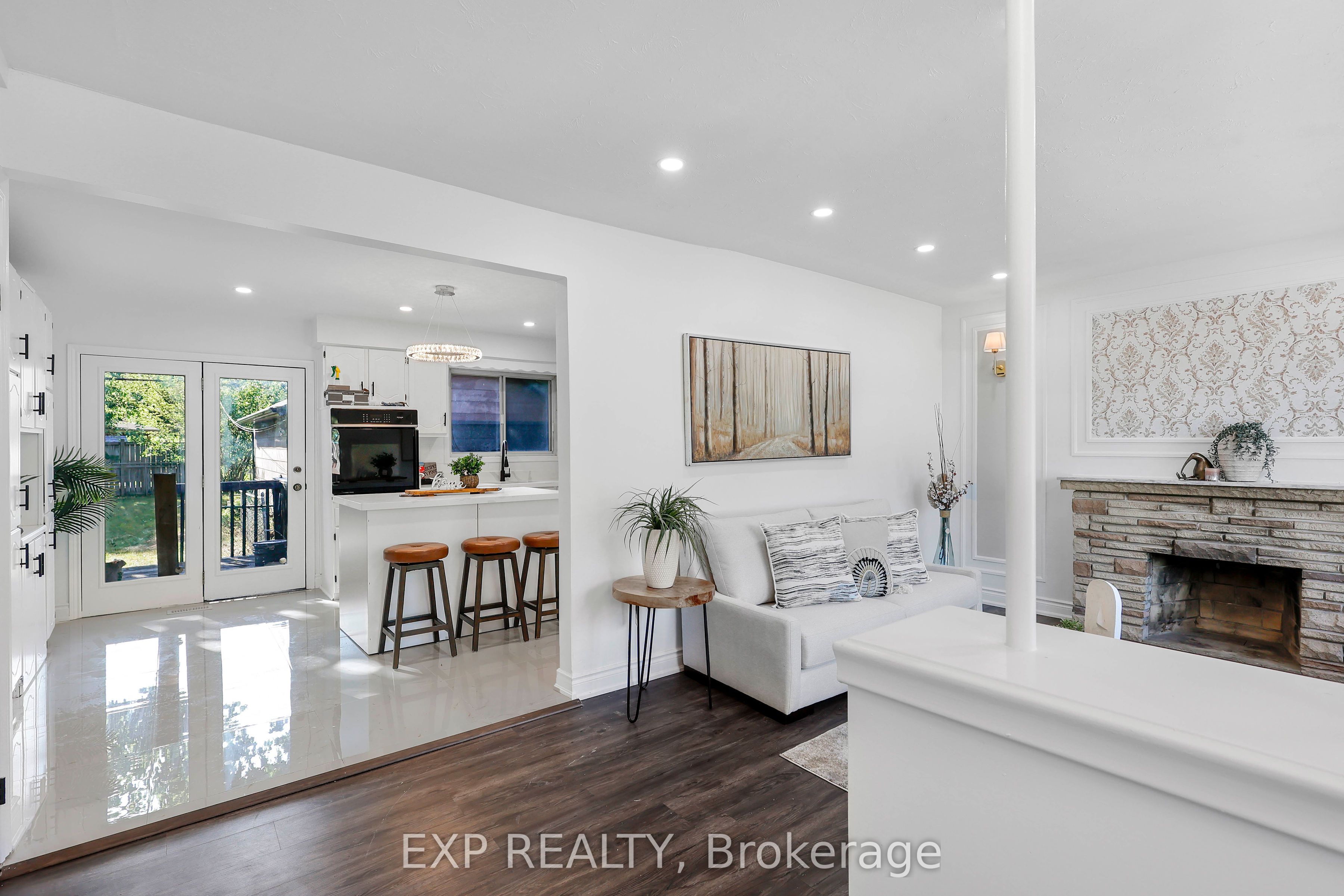 1235 Michael Street Property Photo 5