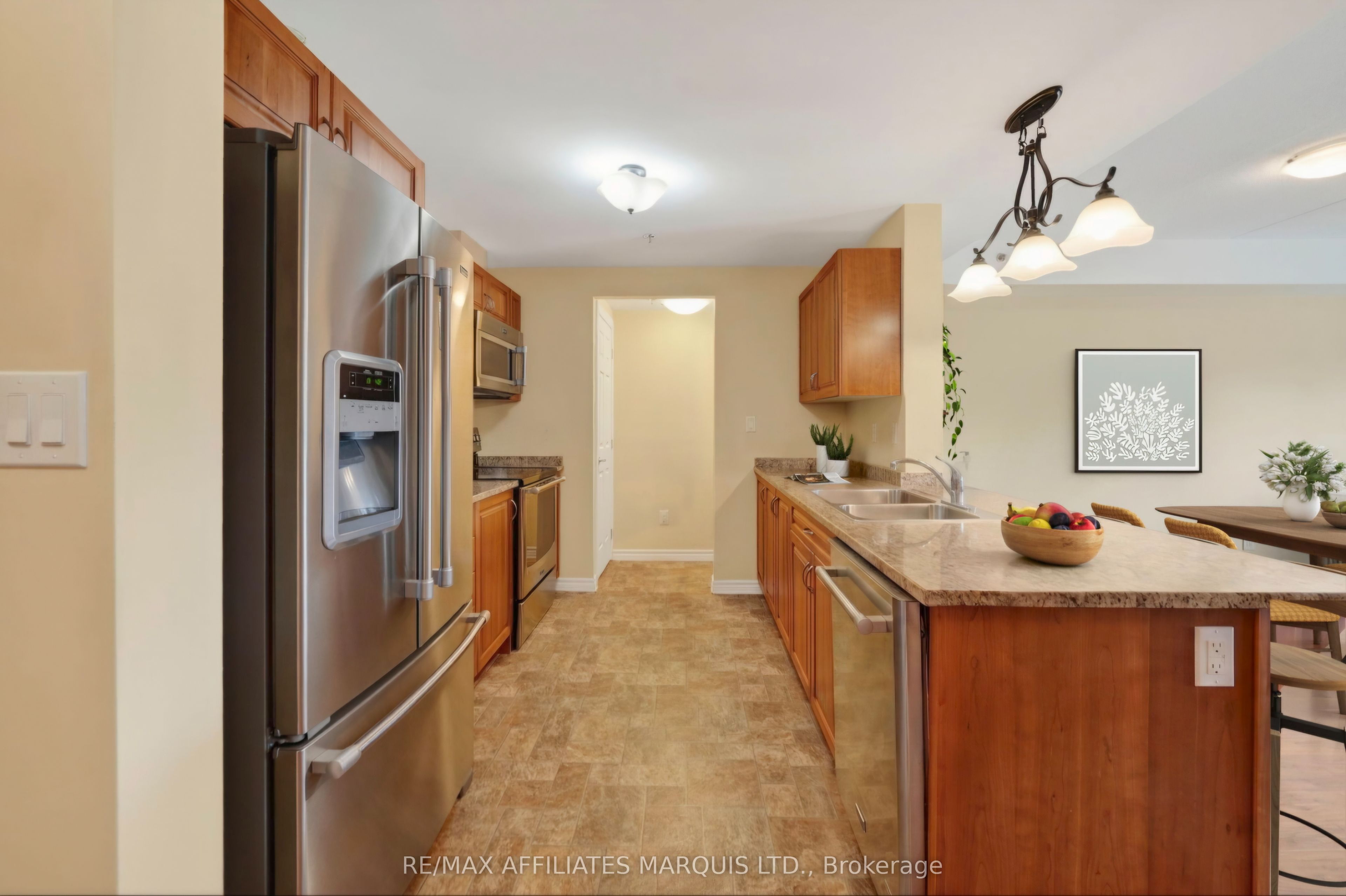 108 Second Street E 200 Property Photo 14