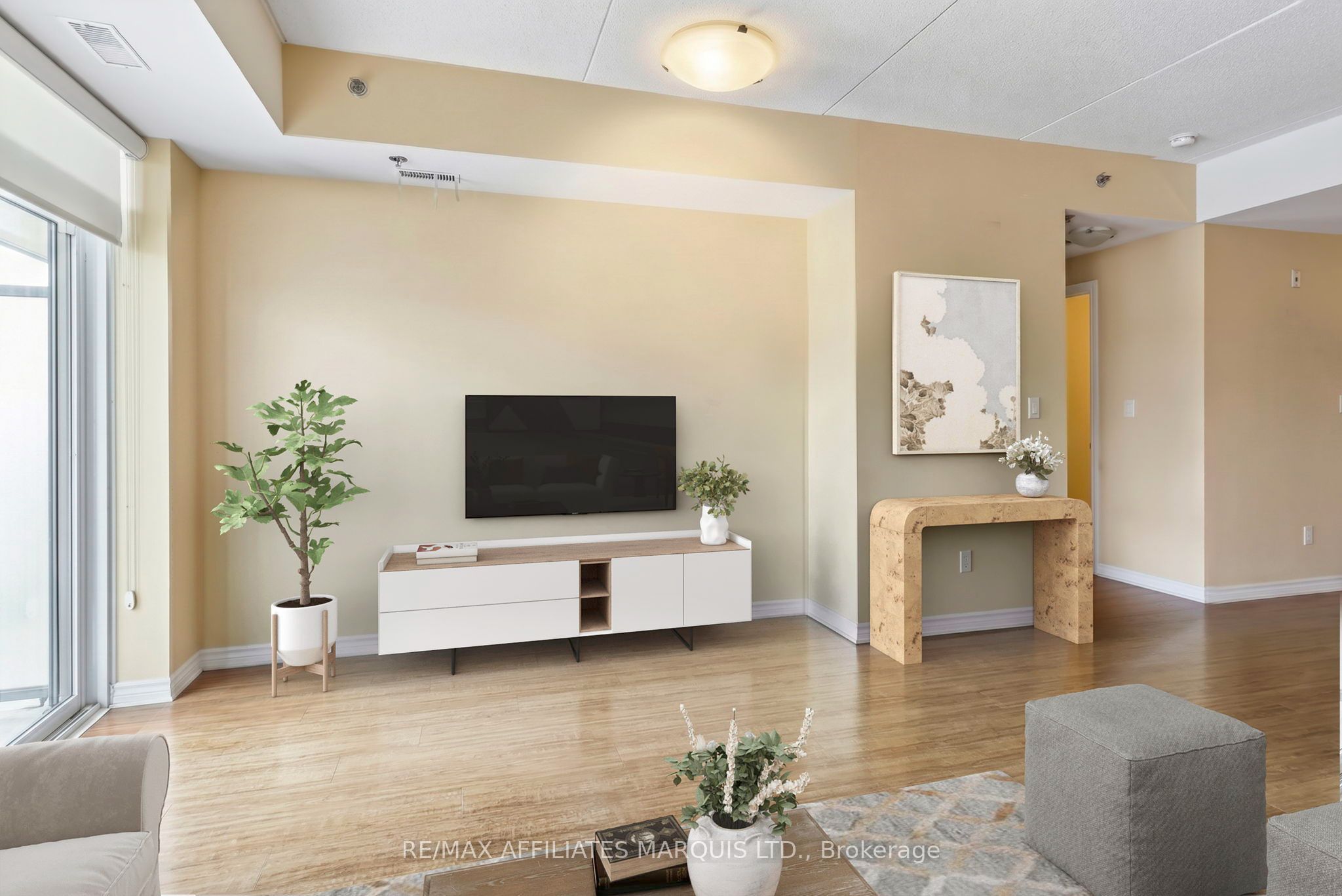 108 Second Street E 200 Property Photo 19