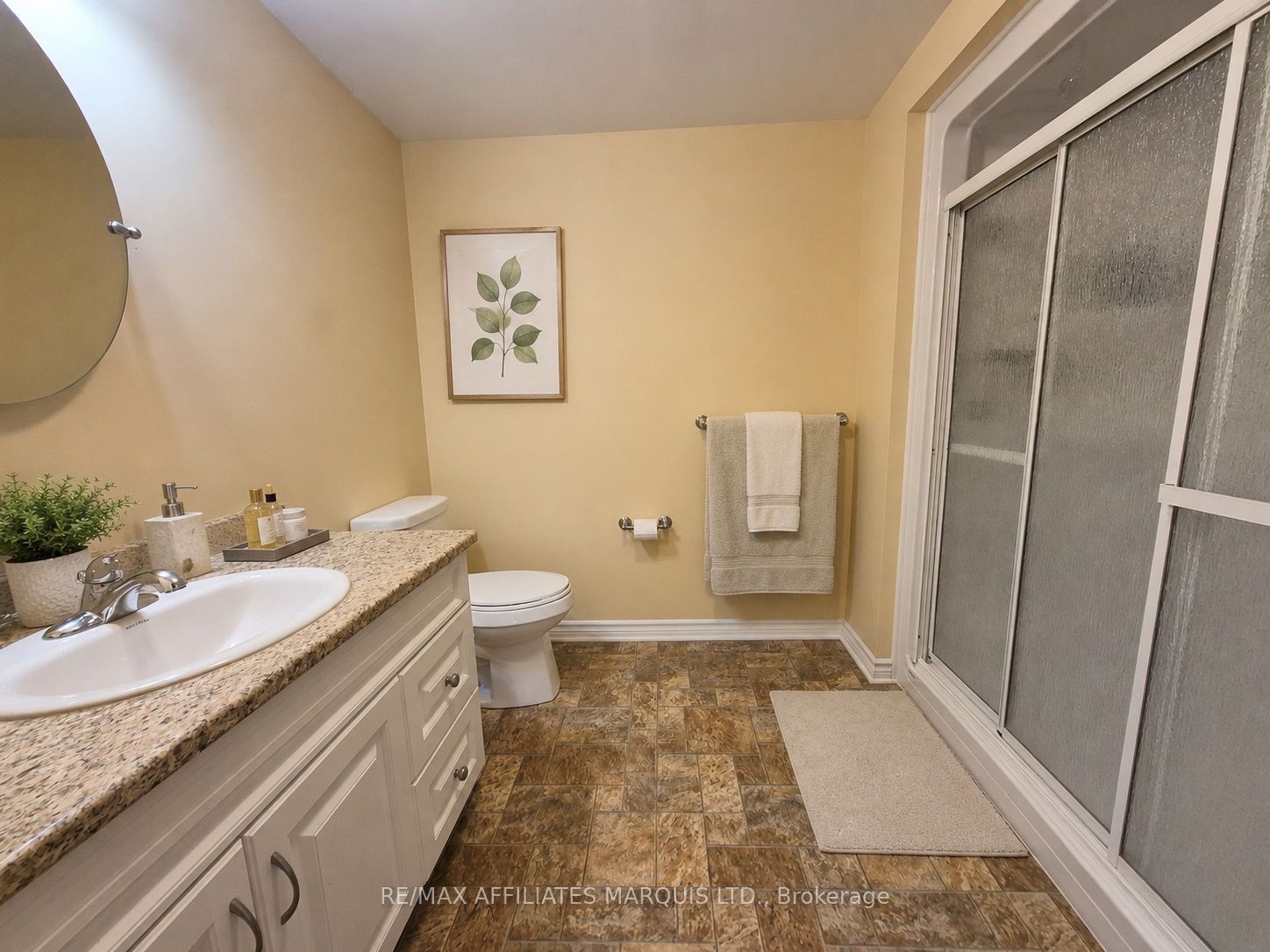 108 Second Street E 200 Property Photo 24