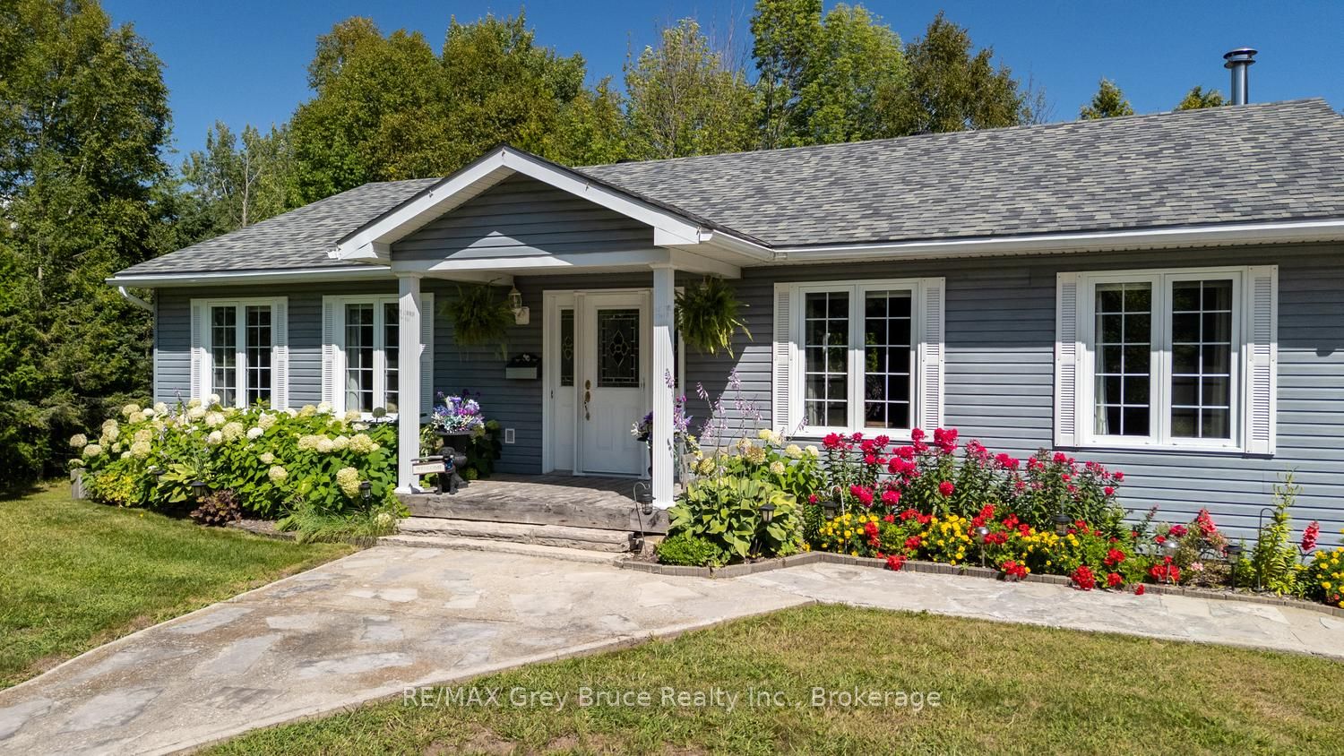 358 Huron Road Property Photo 2