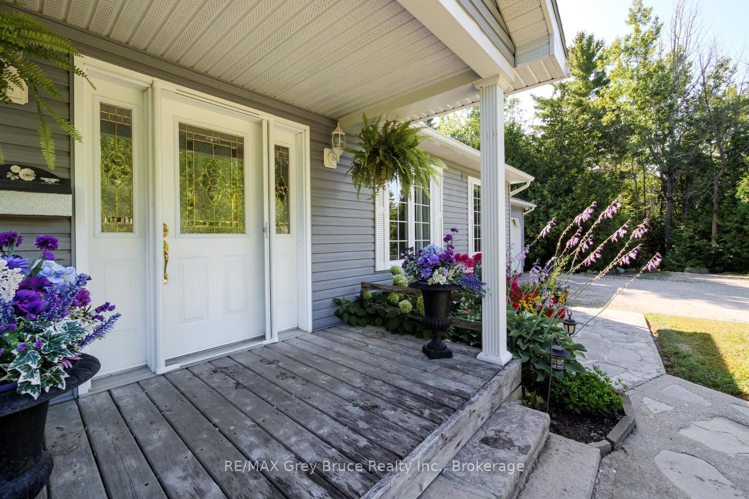 358 Huron Road Property Photo 4