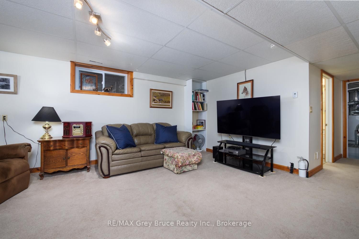 358 Huron Road Property Photo 29