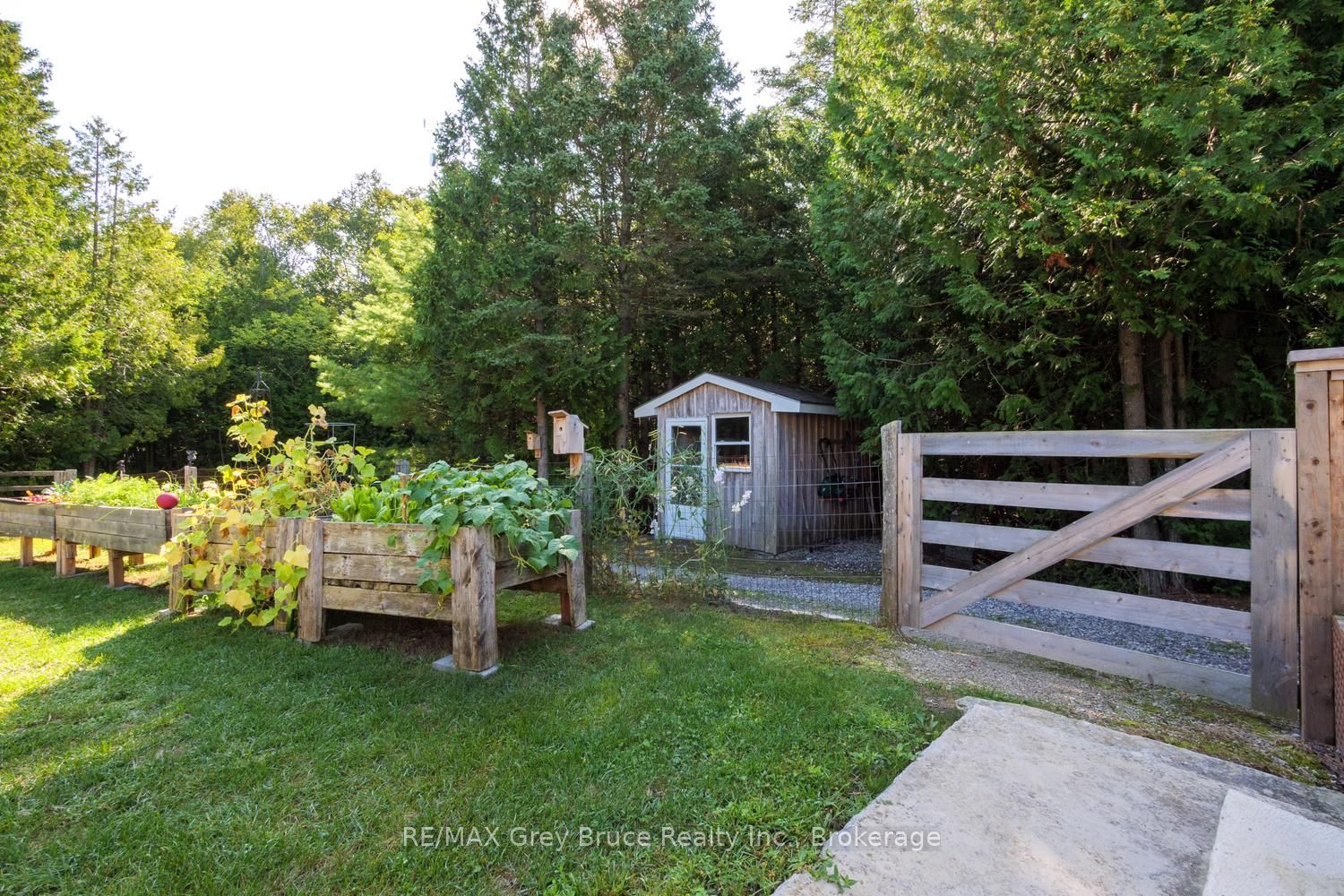 358 Huron Road Property Photo 38