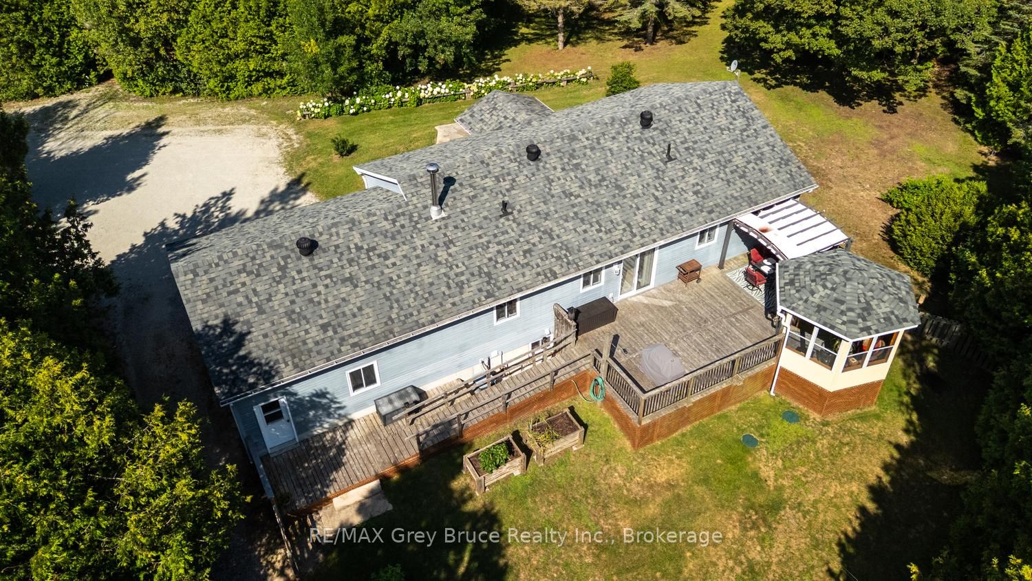 358 Huron Road Property Photo 40