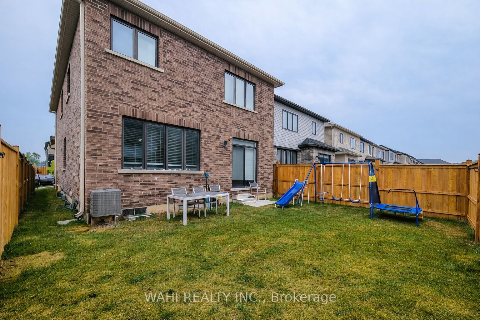 73 Lillian Way Property Photo 11