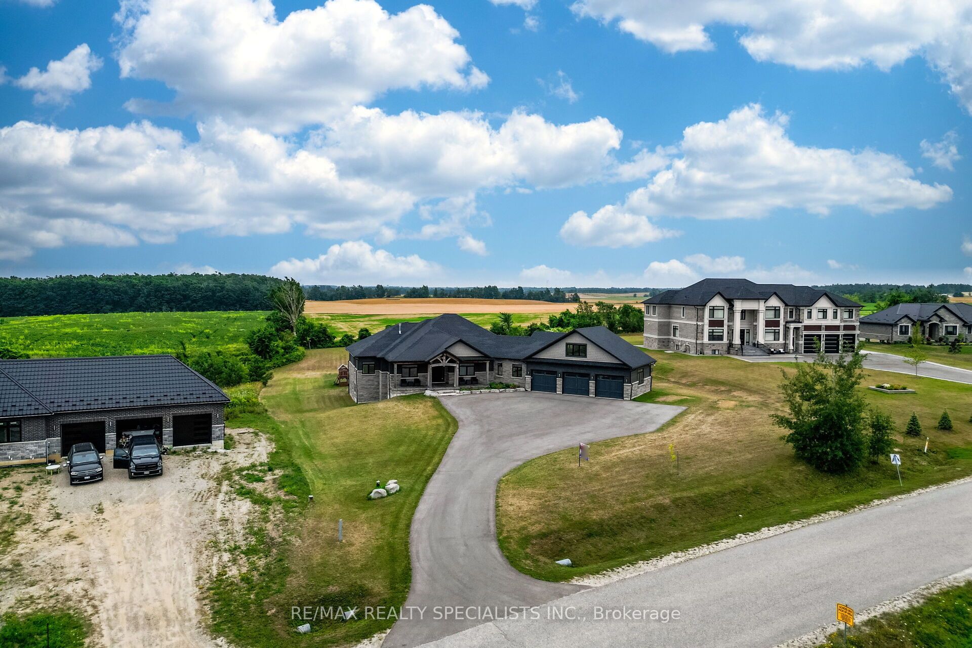 6 Rutledge Heights Property Photo 6