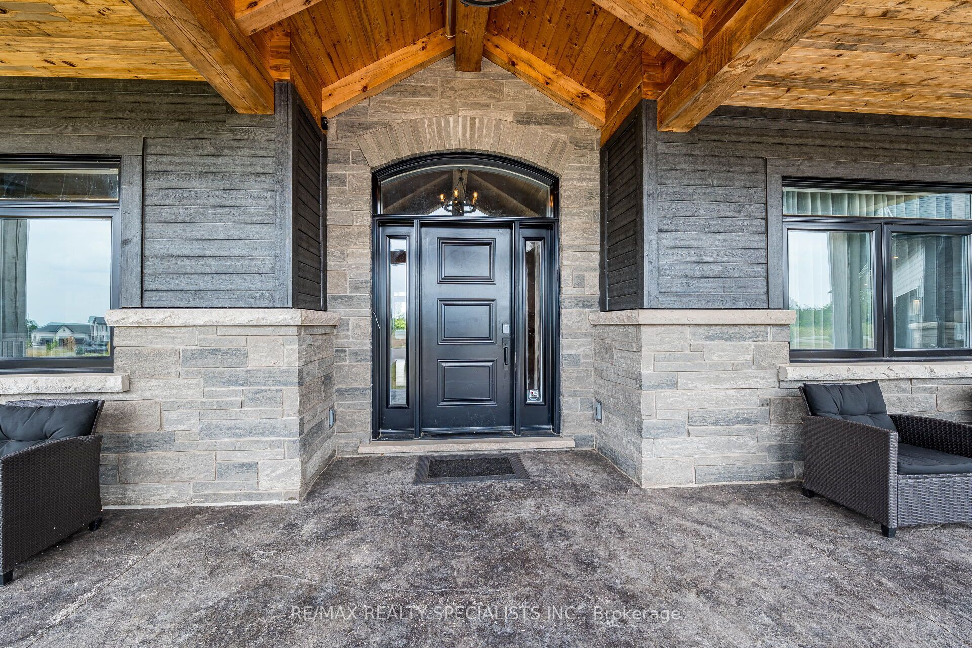 6 Rutledge Heights Property Photo 9