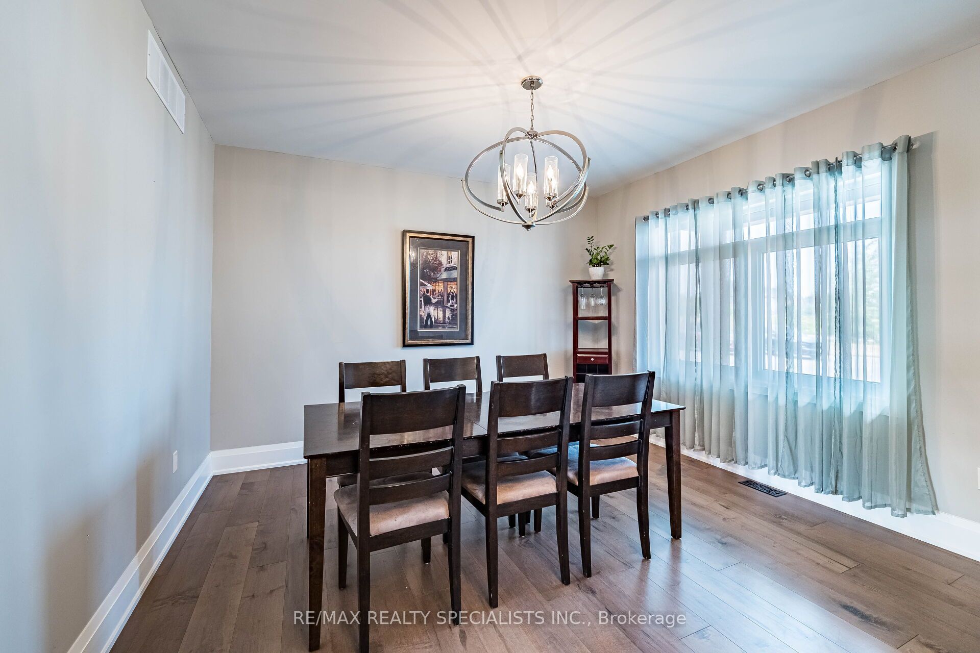 6 Rutledge Heights Property Photo 11