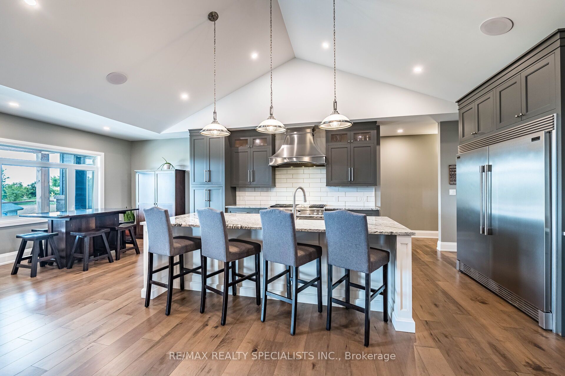 6 Rutledge Heights Property Photo 15