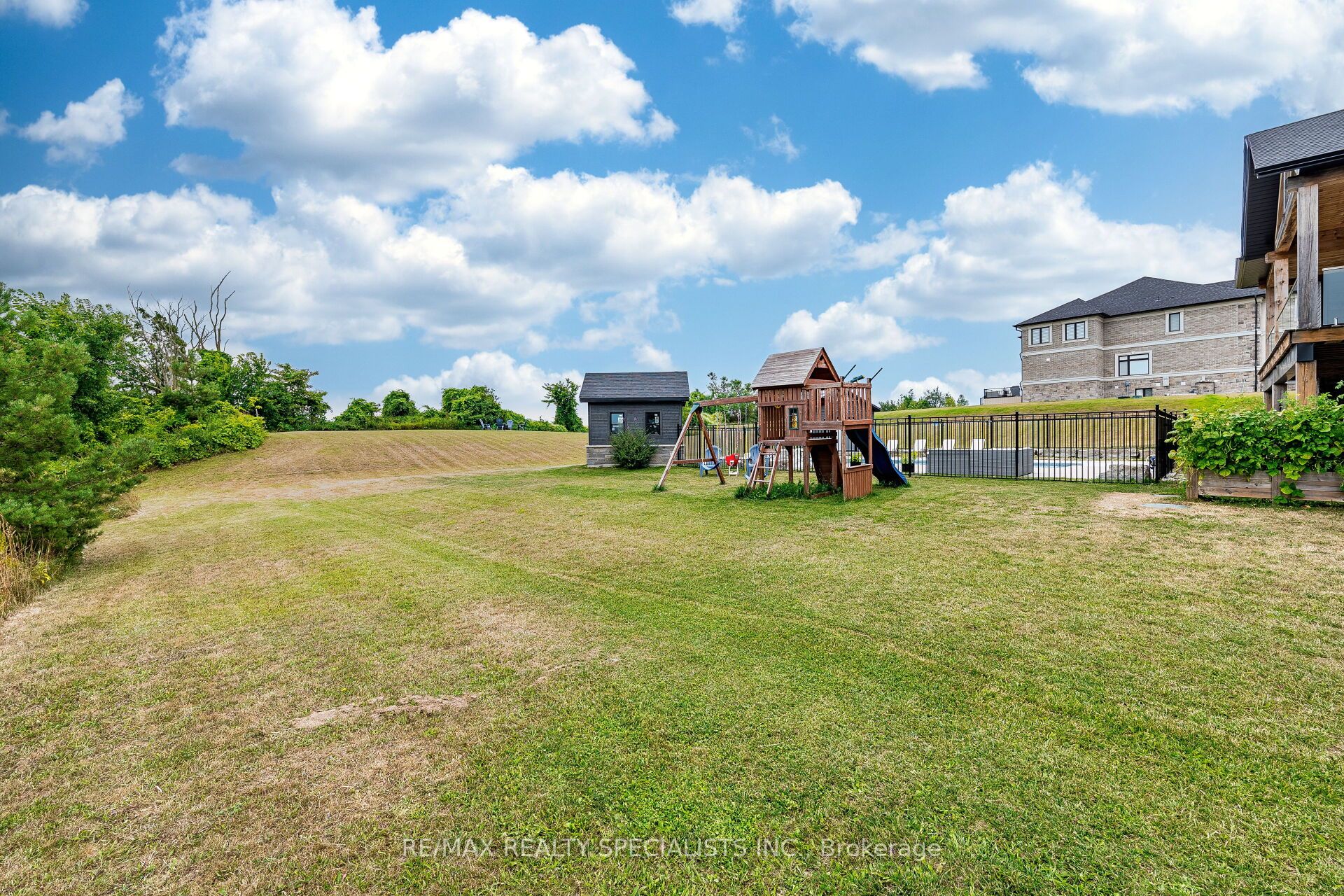 6 Rutledge Heights Property Photo 45