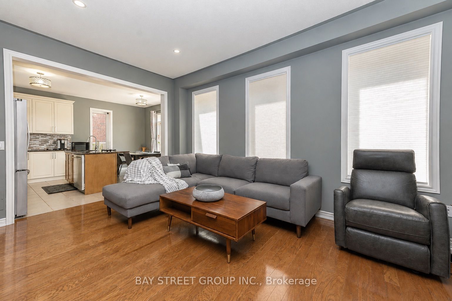 116 Winterberry Boulevard Property Photo 7