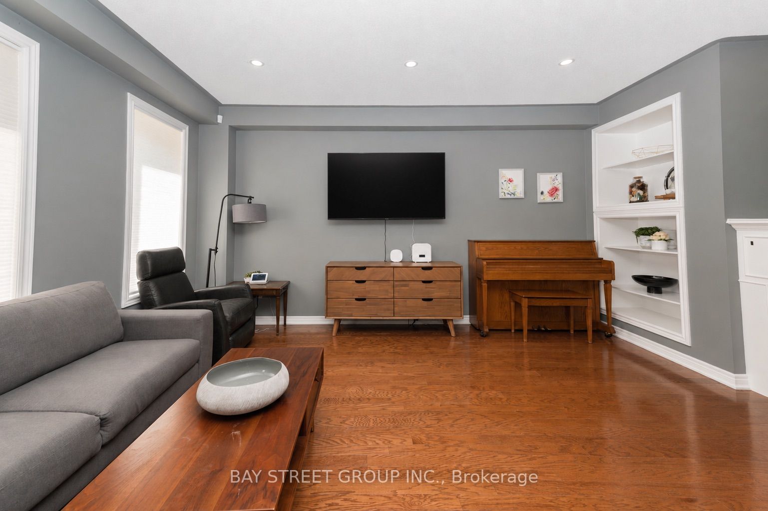 116 Winterberry Boulevard Property Photo 8