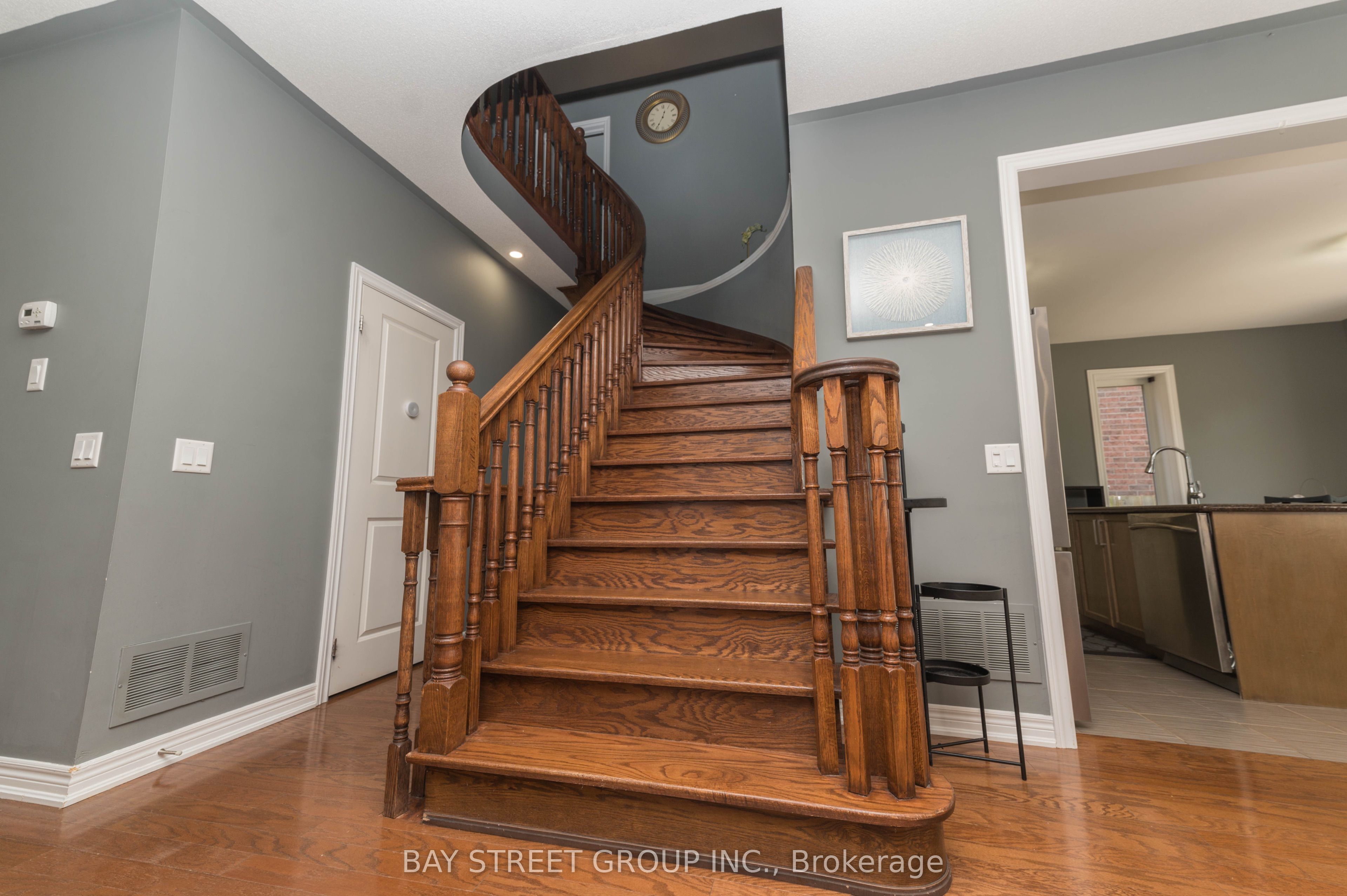 116 Winterberry Boulevard Property Photo 10