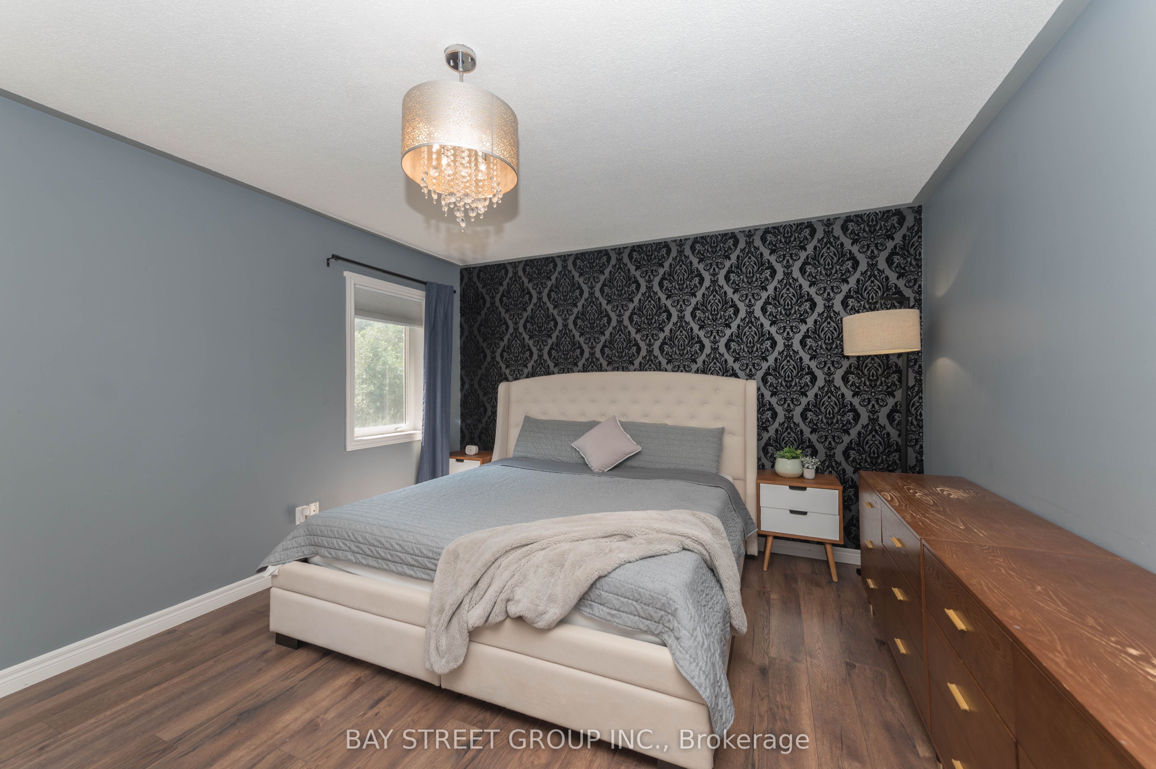 116 Winterberry Boulevard Property Photo 14