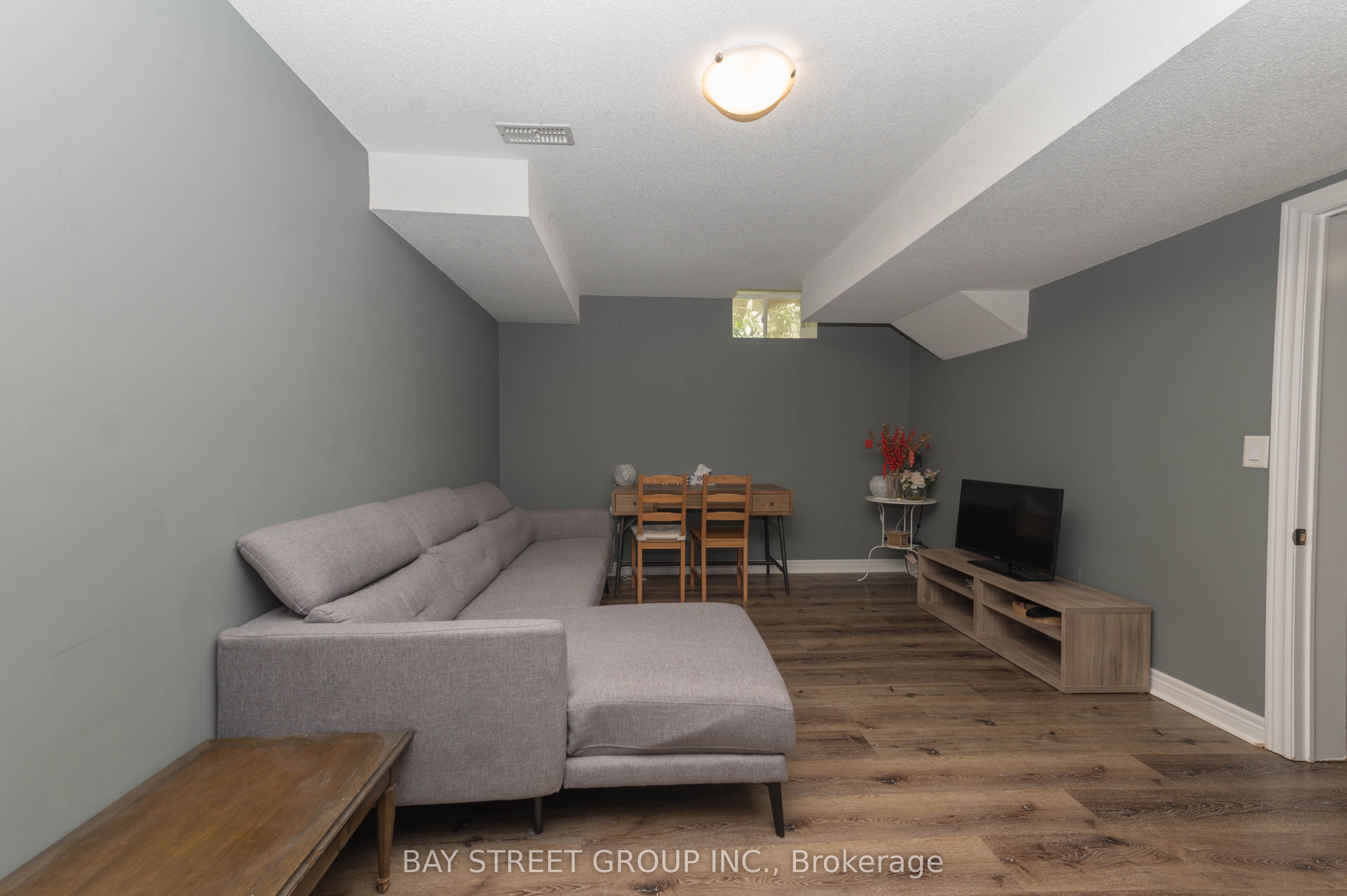 116 Winterberry Boulevard Property Photo 36