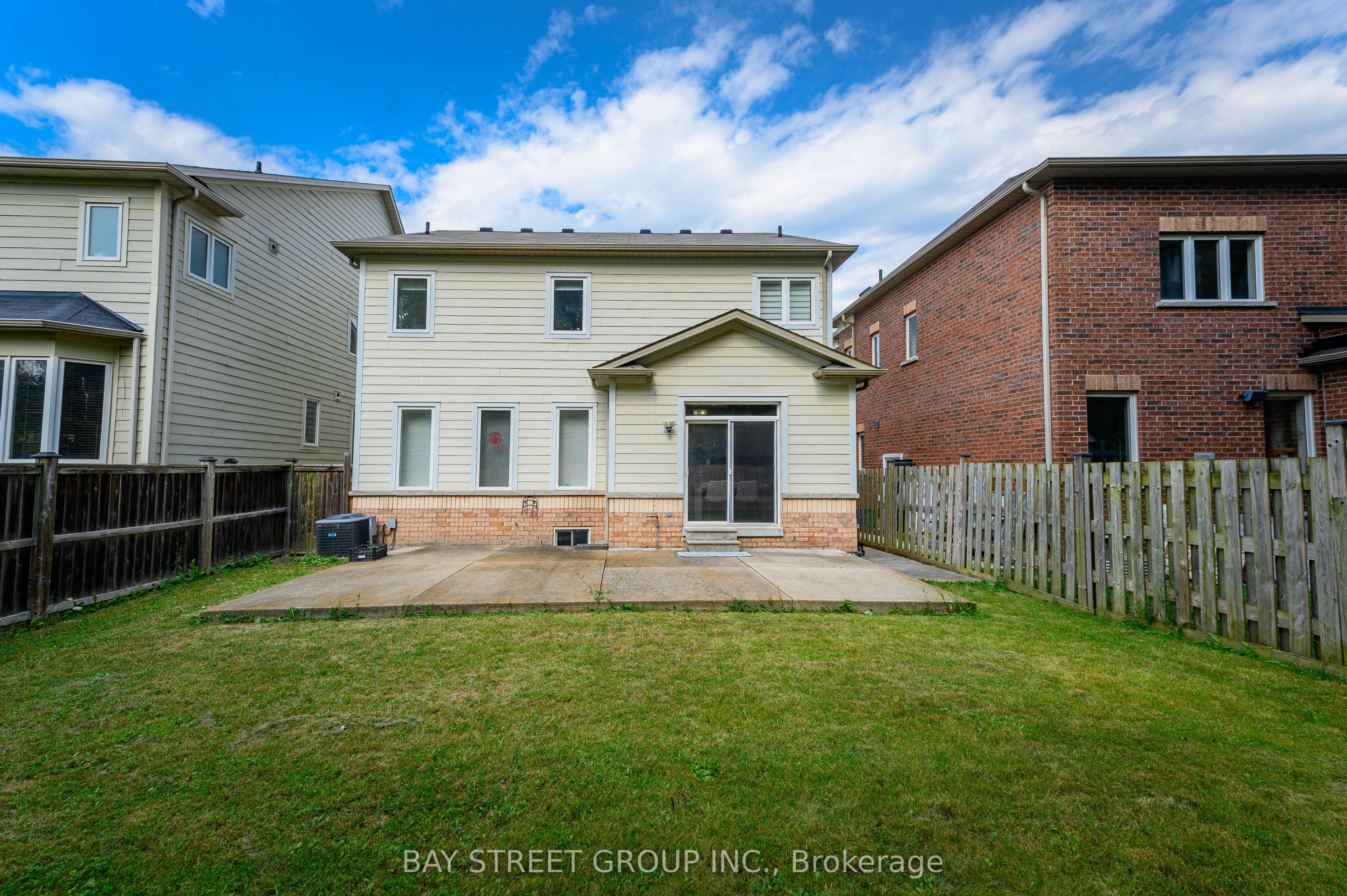 116 Winterberry Boulevard Property Photo 41