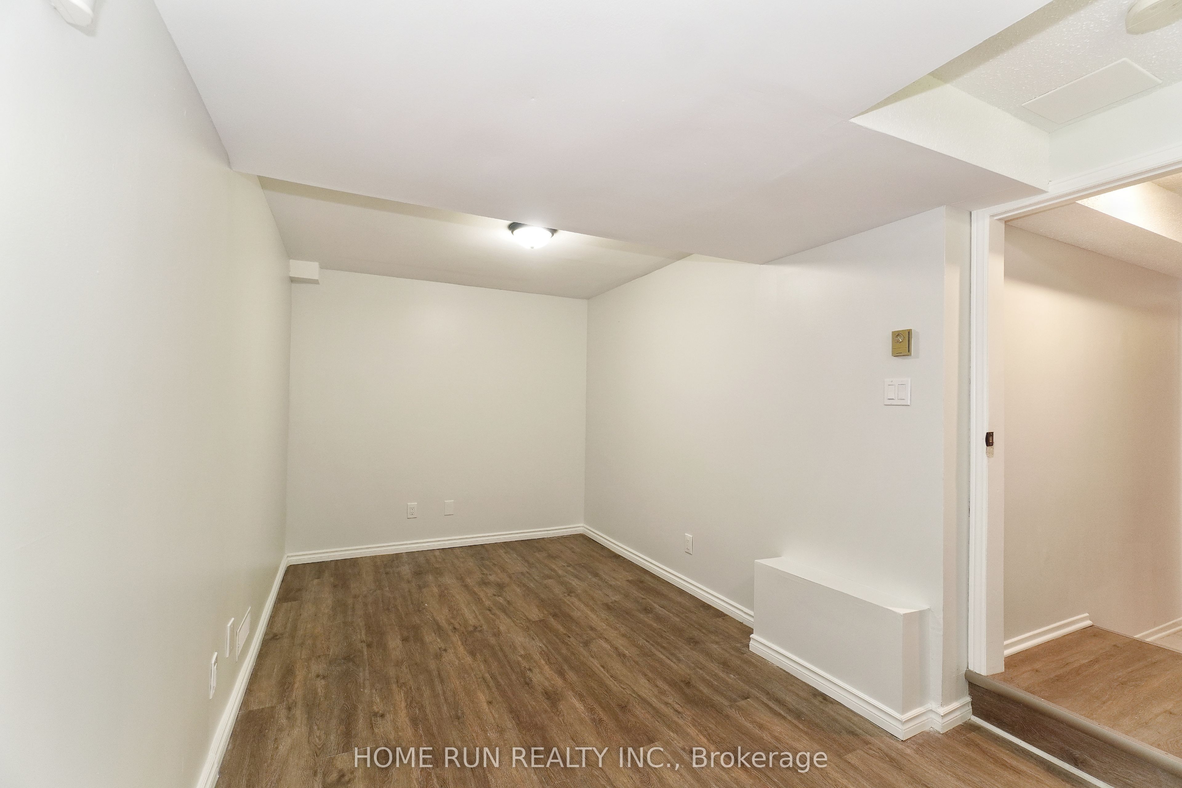 28 Castlebrook Lane A Property Photo 33