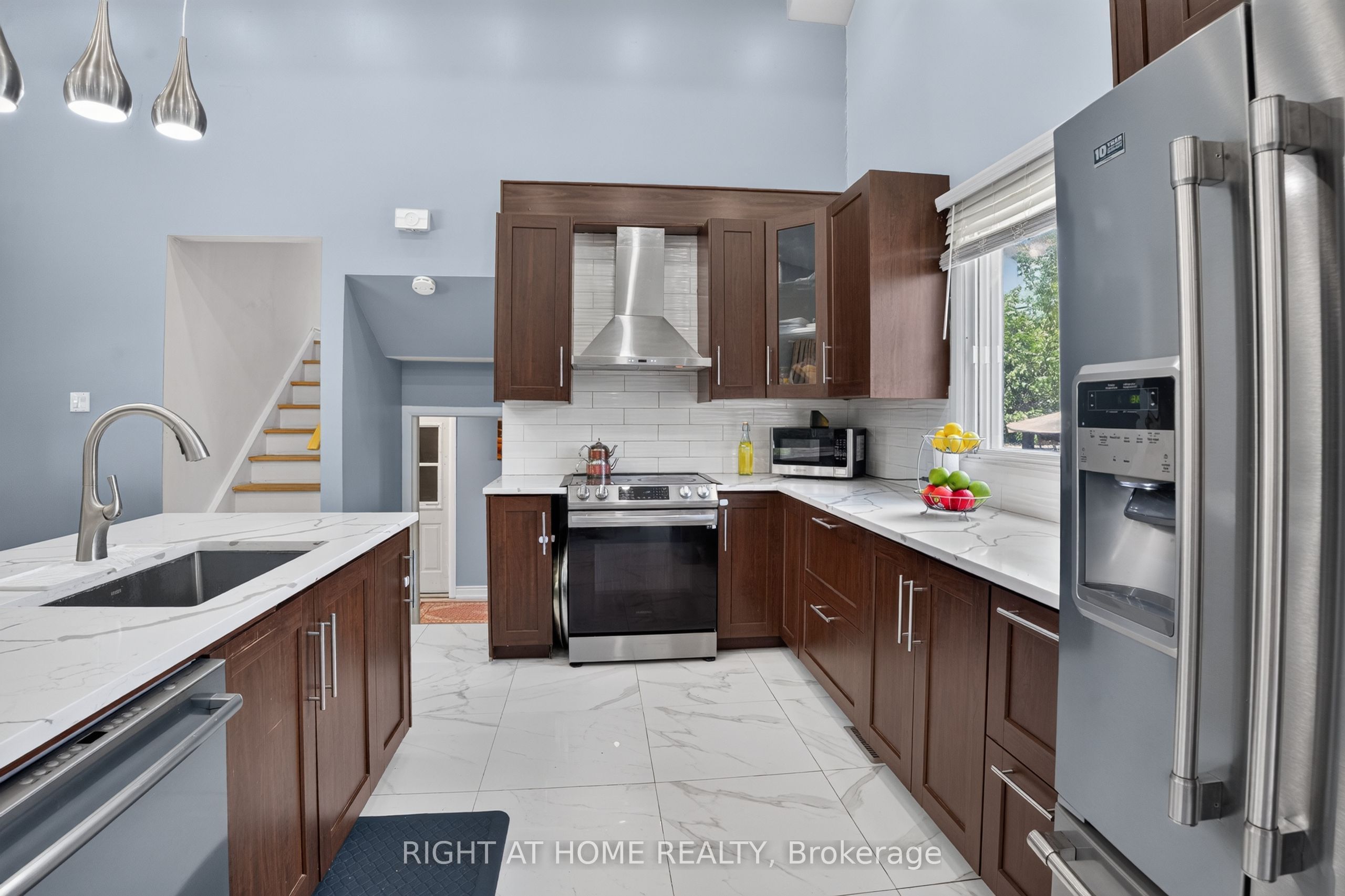 1385 Chartrand Avenue Property Photo 8