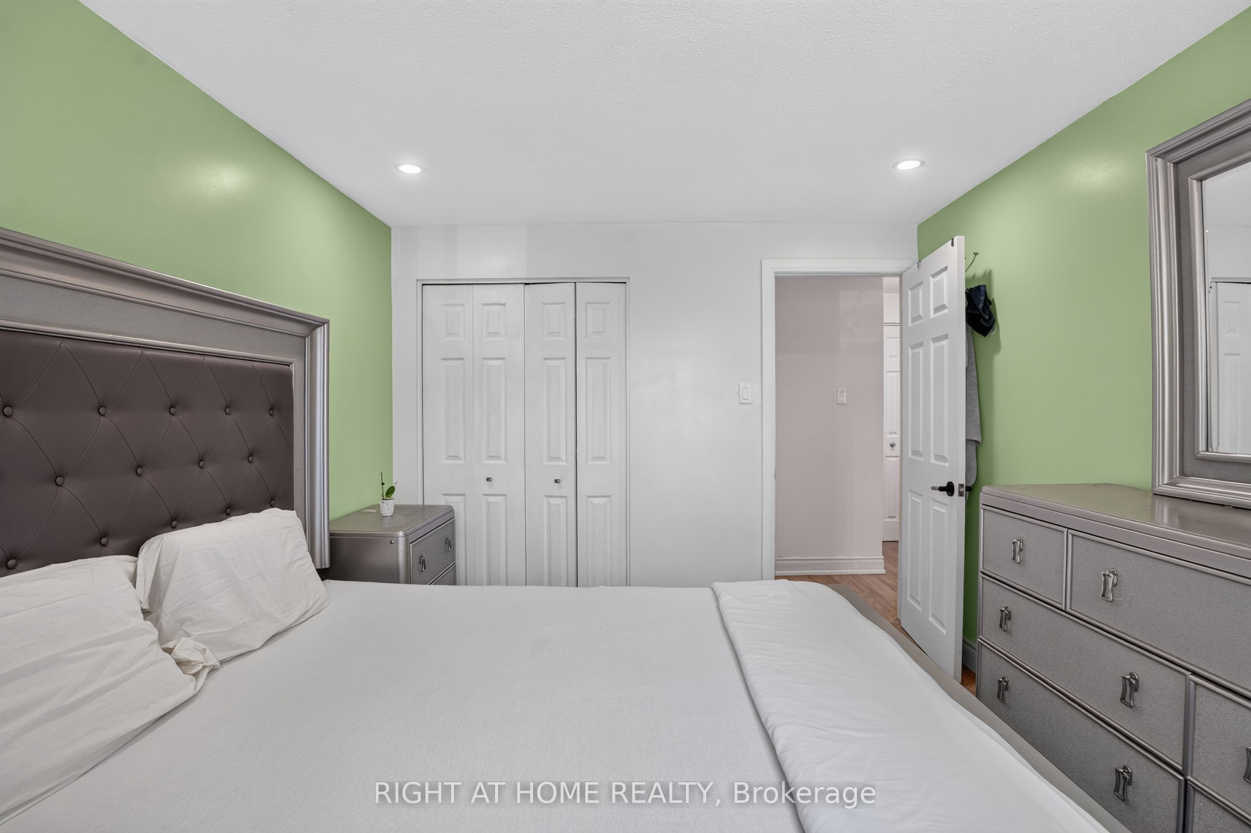 1385 Chartrand Avenue Property Photo 16
