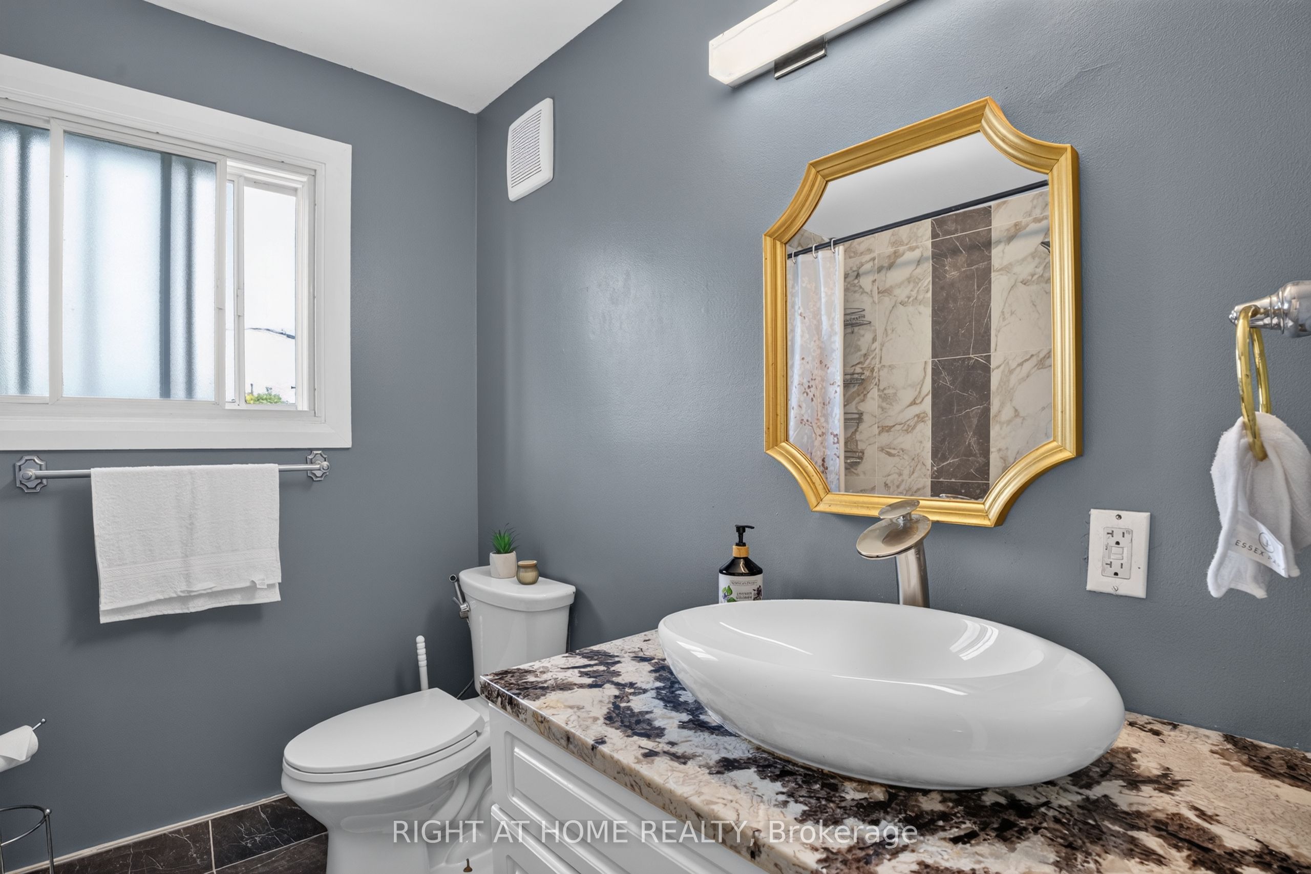 1385 Chartrand Avenue Property Photo 22