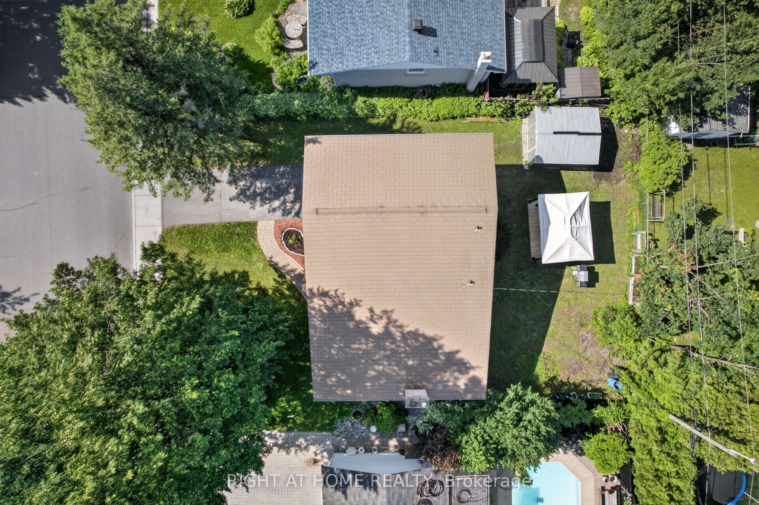 1385 Chartrand Avenue Property Photo 38