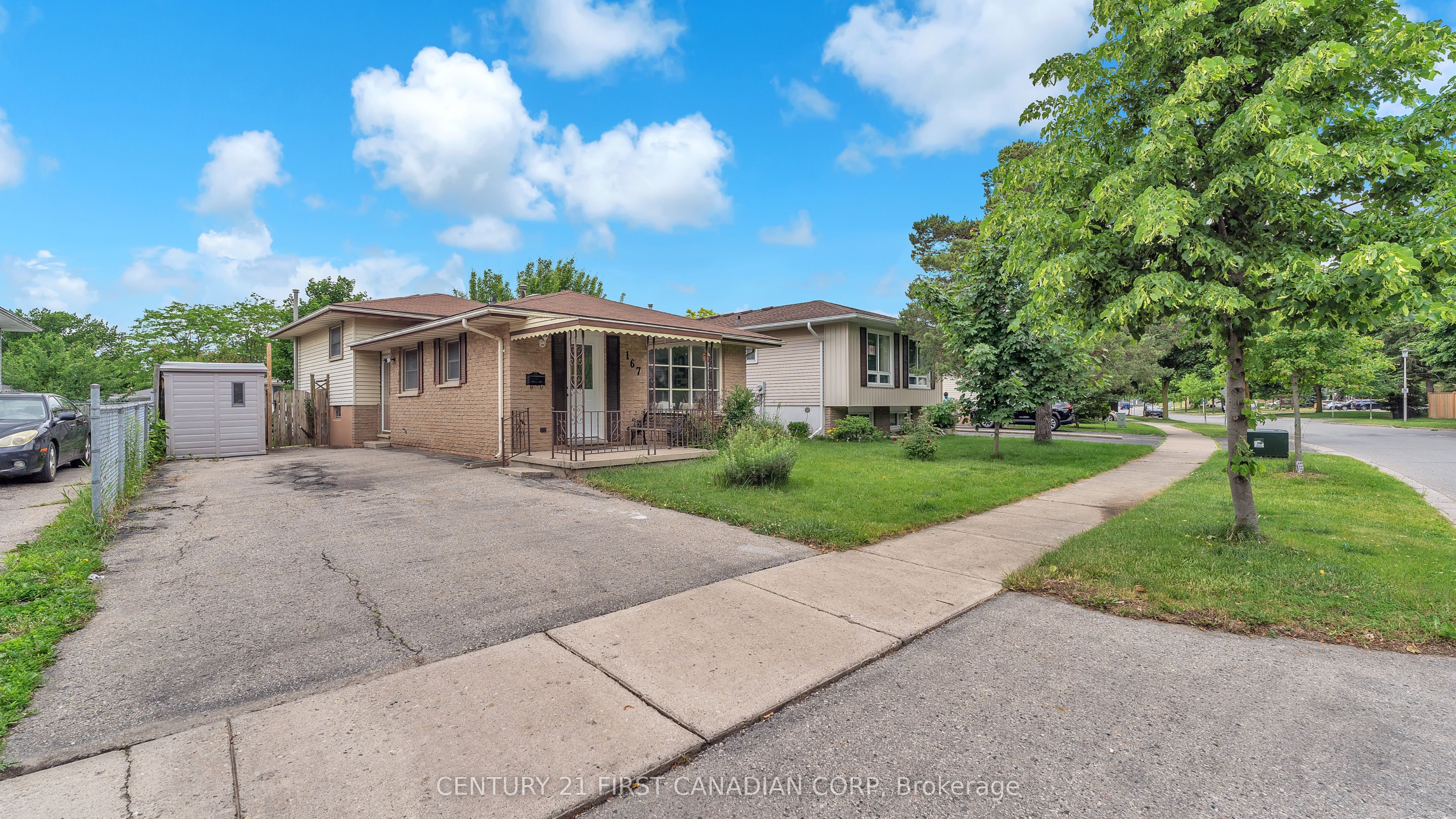167 Carlyle Drive Property Photo 3
