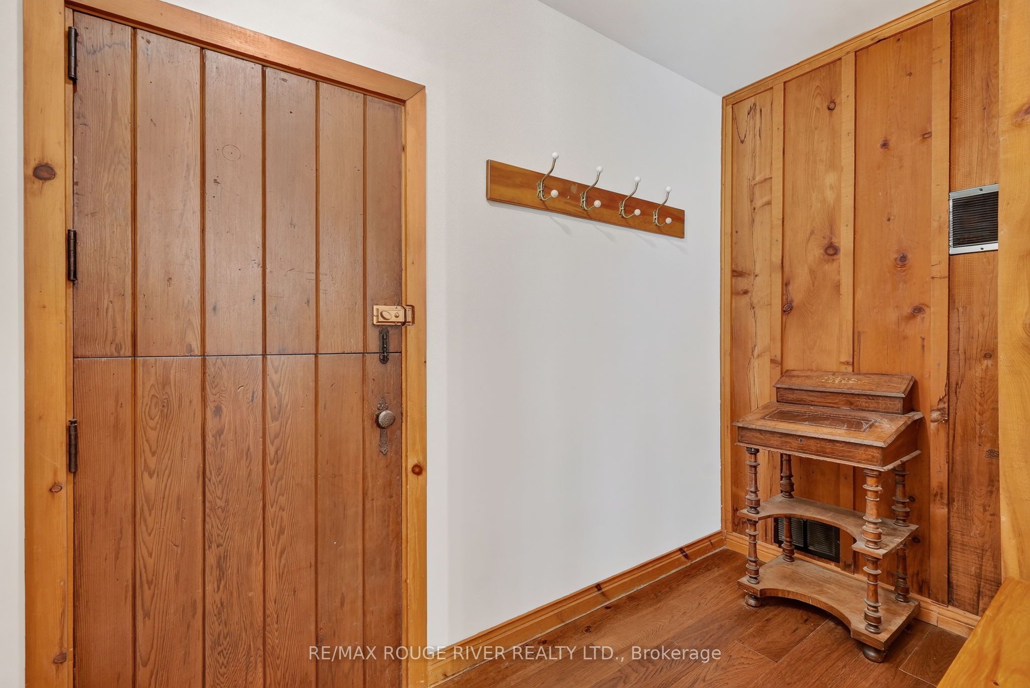 5100 Heaslip Lane Property Photo 33
