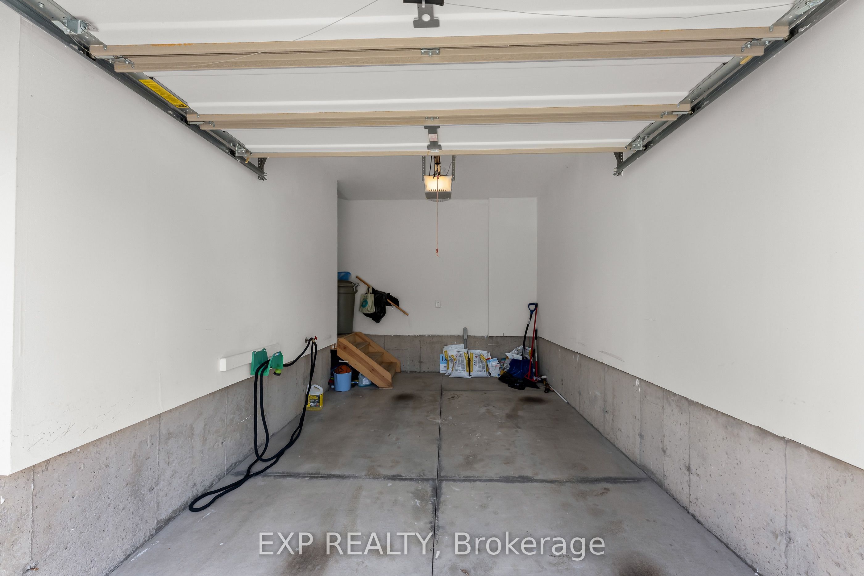 60 Canterbury Drive 3 Property Photo 23