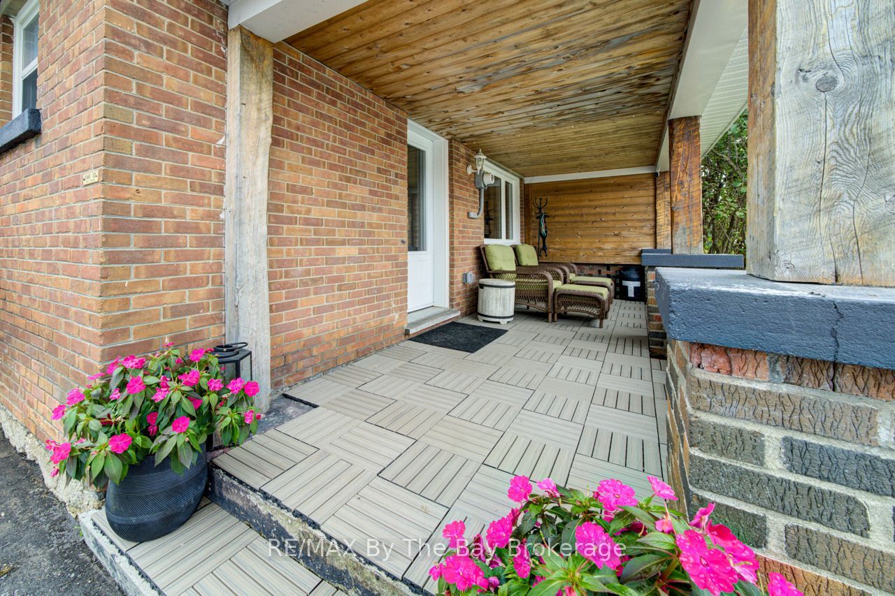 794116 Grey Rd 124 Road Property Photo 4