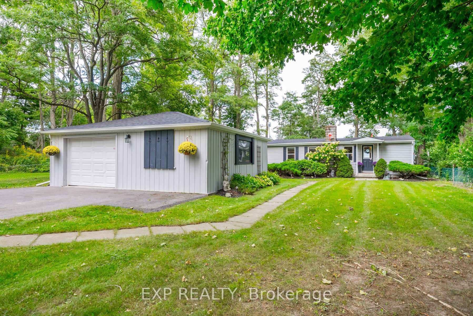 113 Victoria Beach Road Property Photo 2