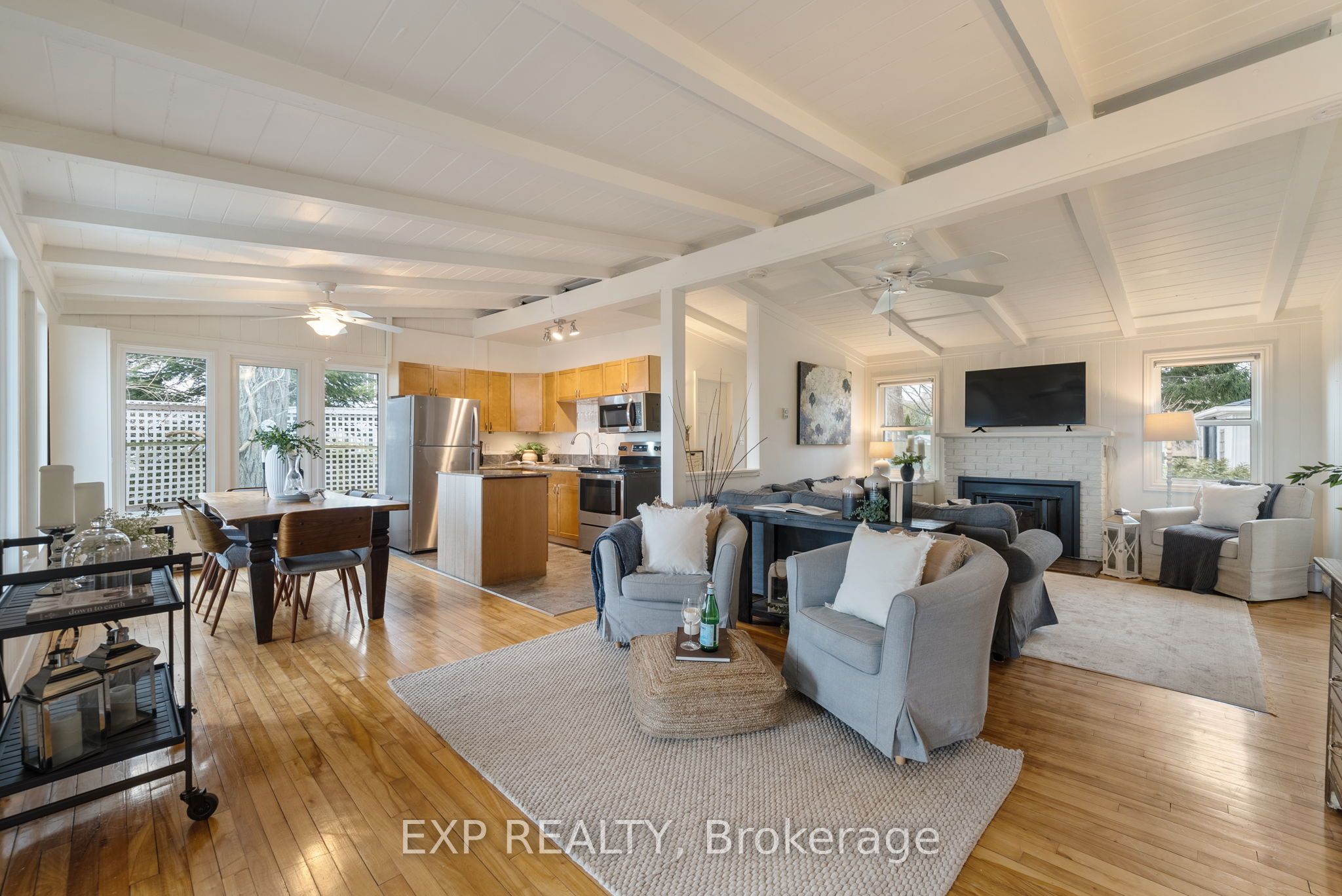 113 Victoria Beach Road Property Photo 8