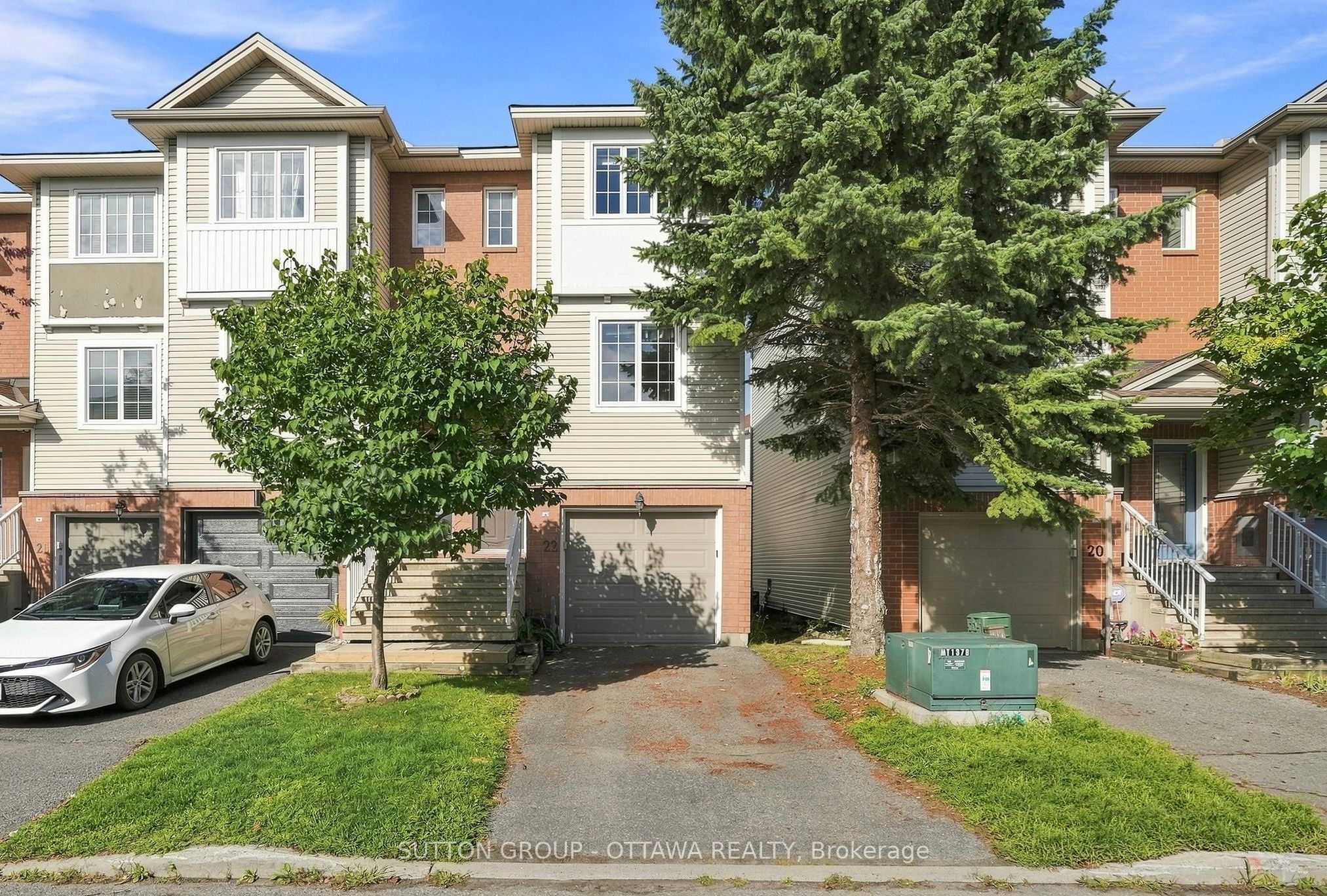 22 Manhattan Crescent