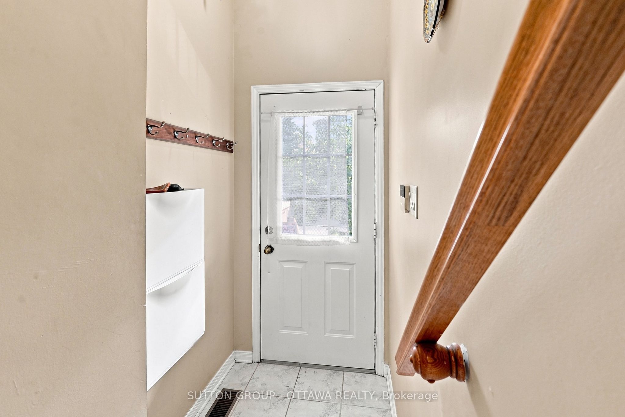 22 Manhattan Crescent Property Photo 3