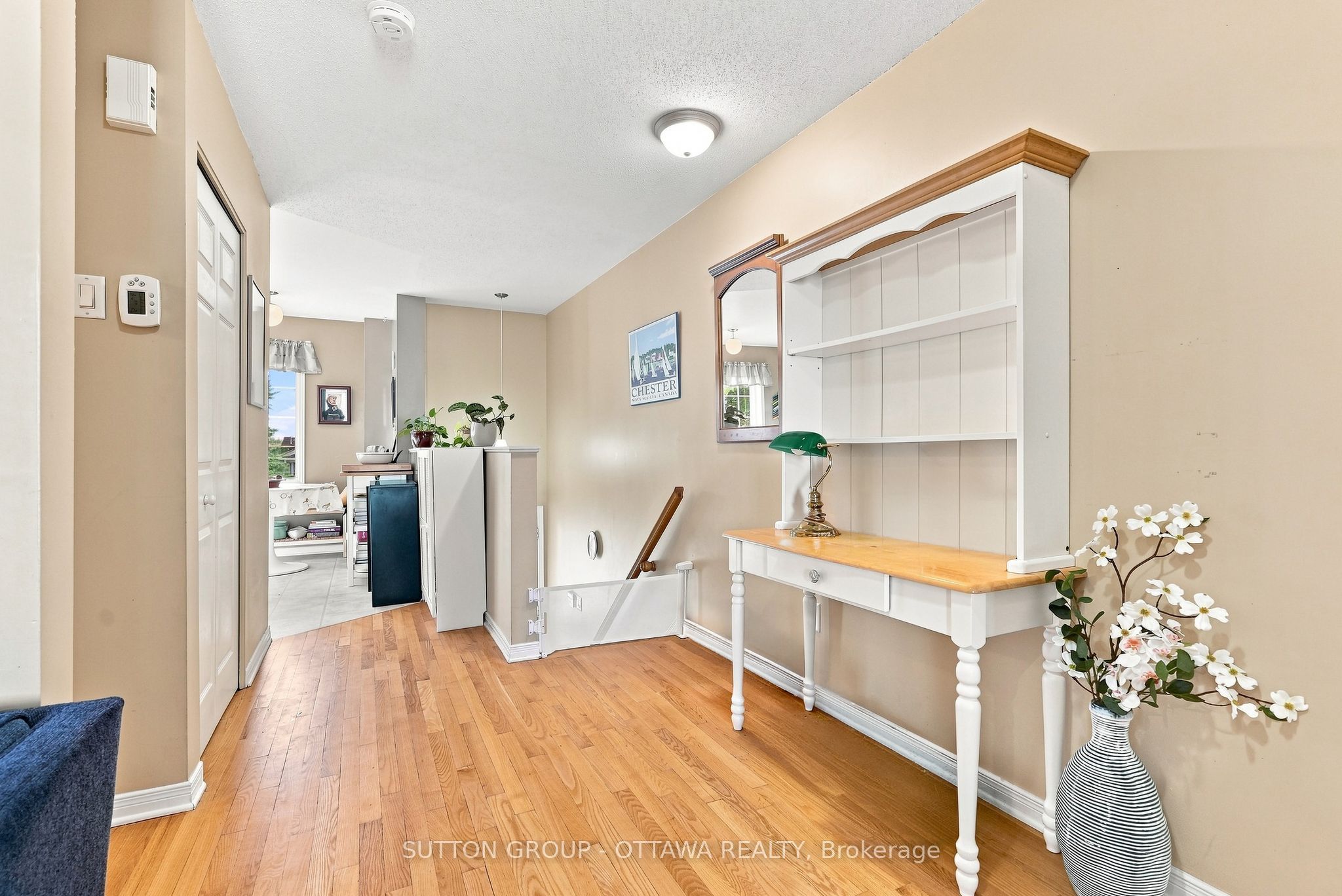 22 Manhattan Crescent Property Photo 4