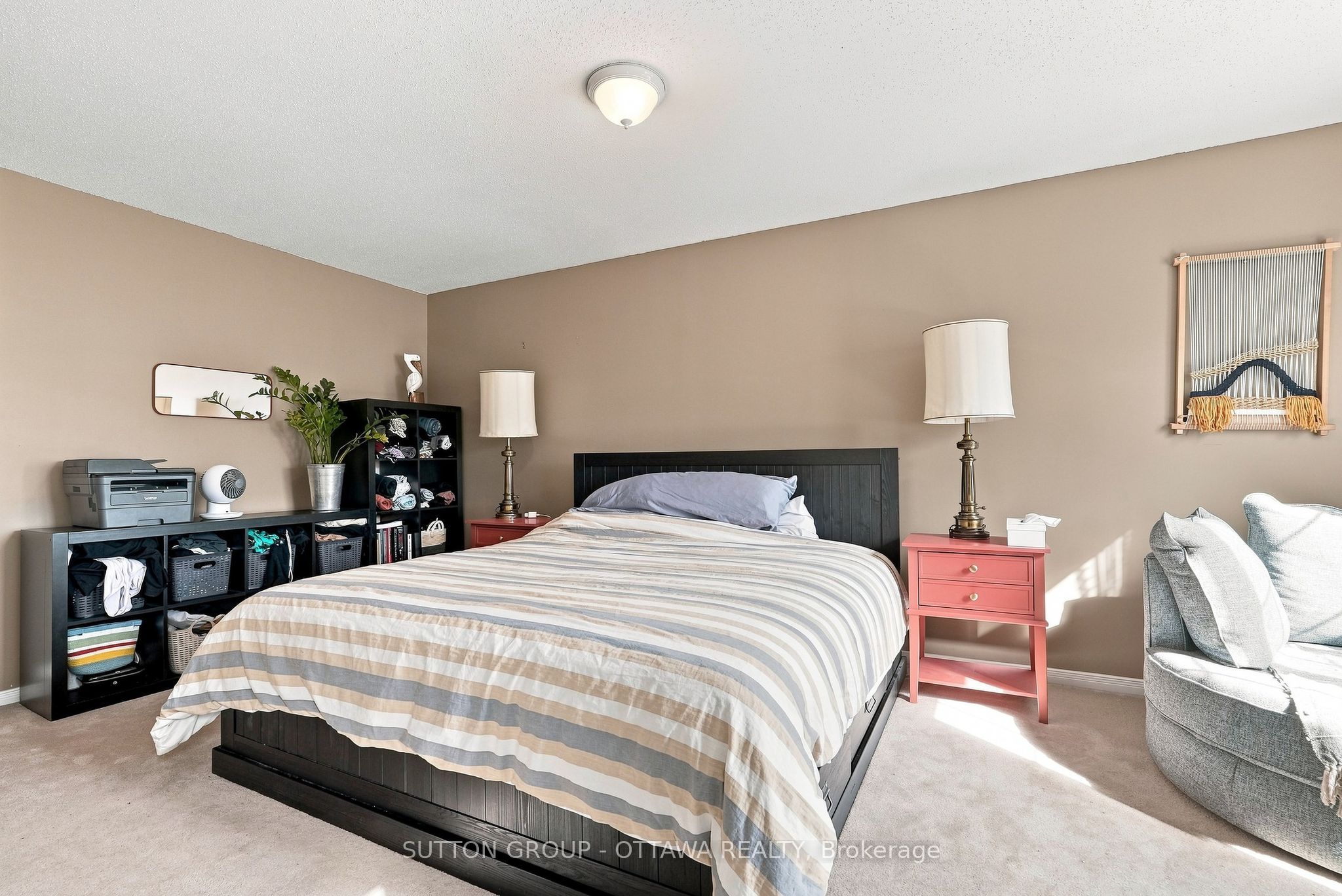 22 Manhattan Crescent Property Photo 16