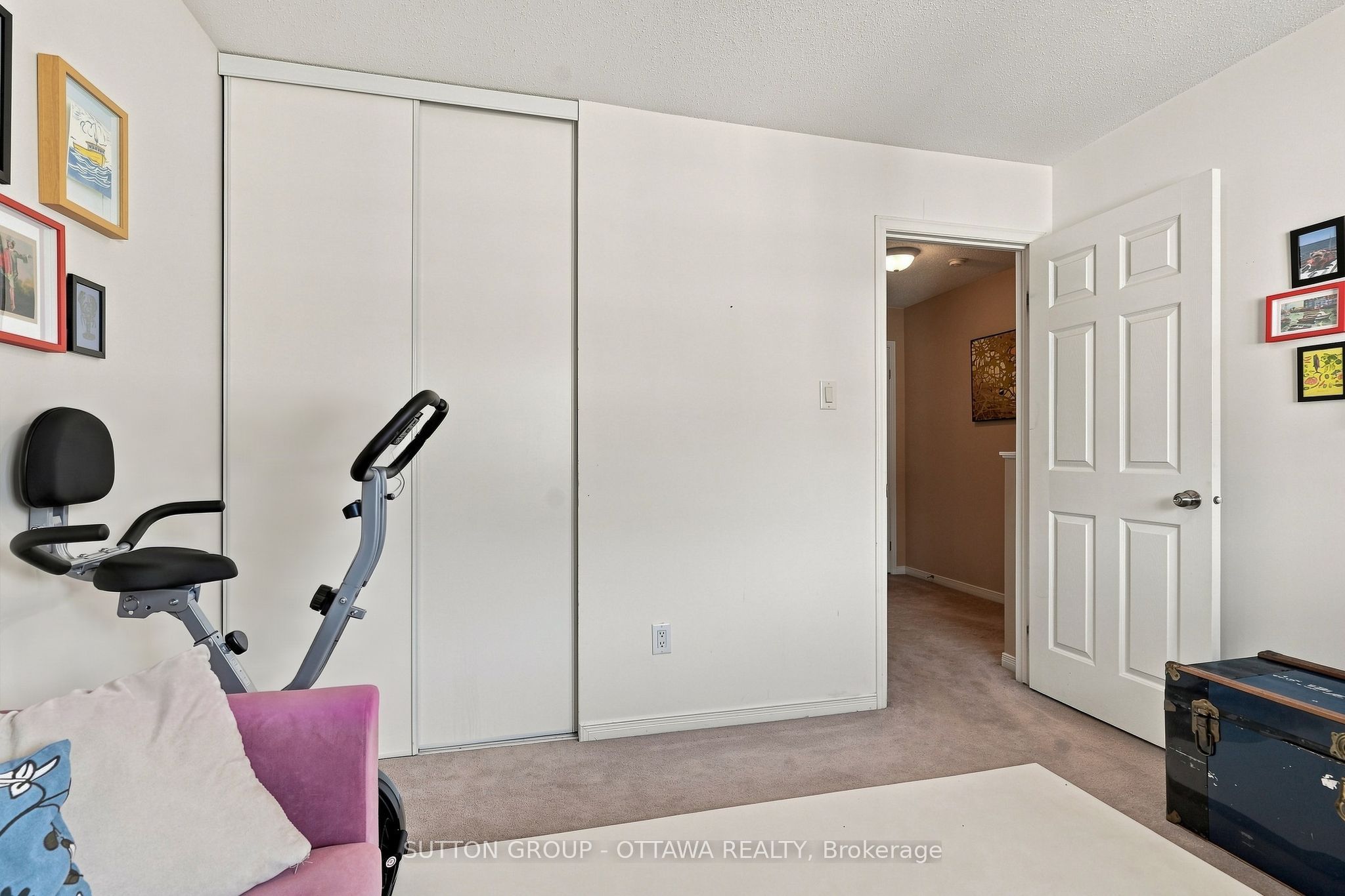 22 Manhattan Crescent Property Photo 20