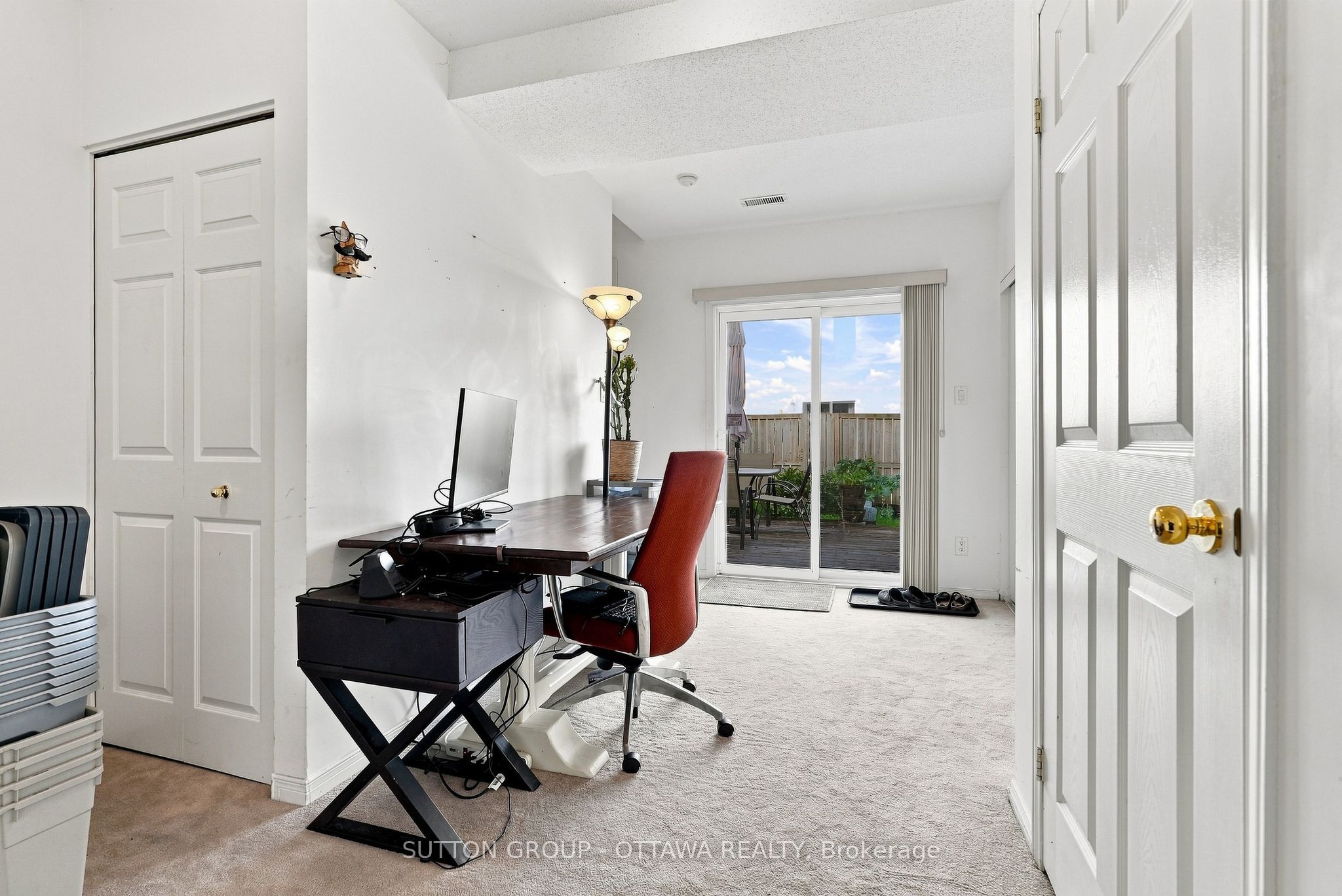 22 Manhattan Crescent Property Photo 23