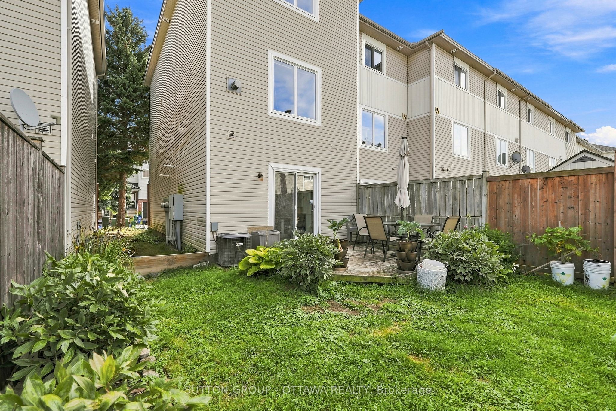 22 Manhattan Crescent Property Photo 26