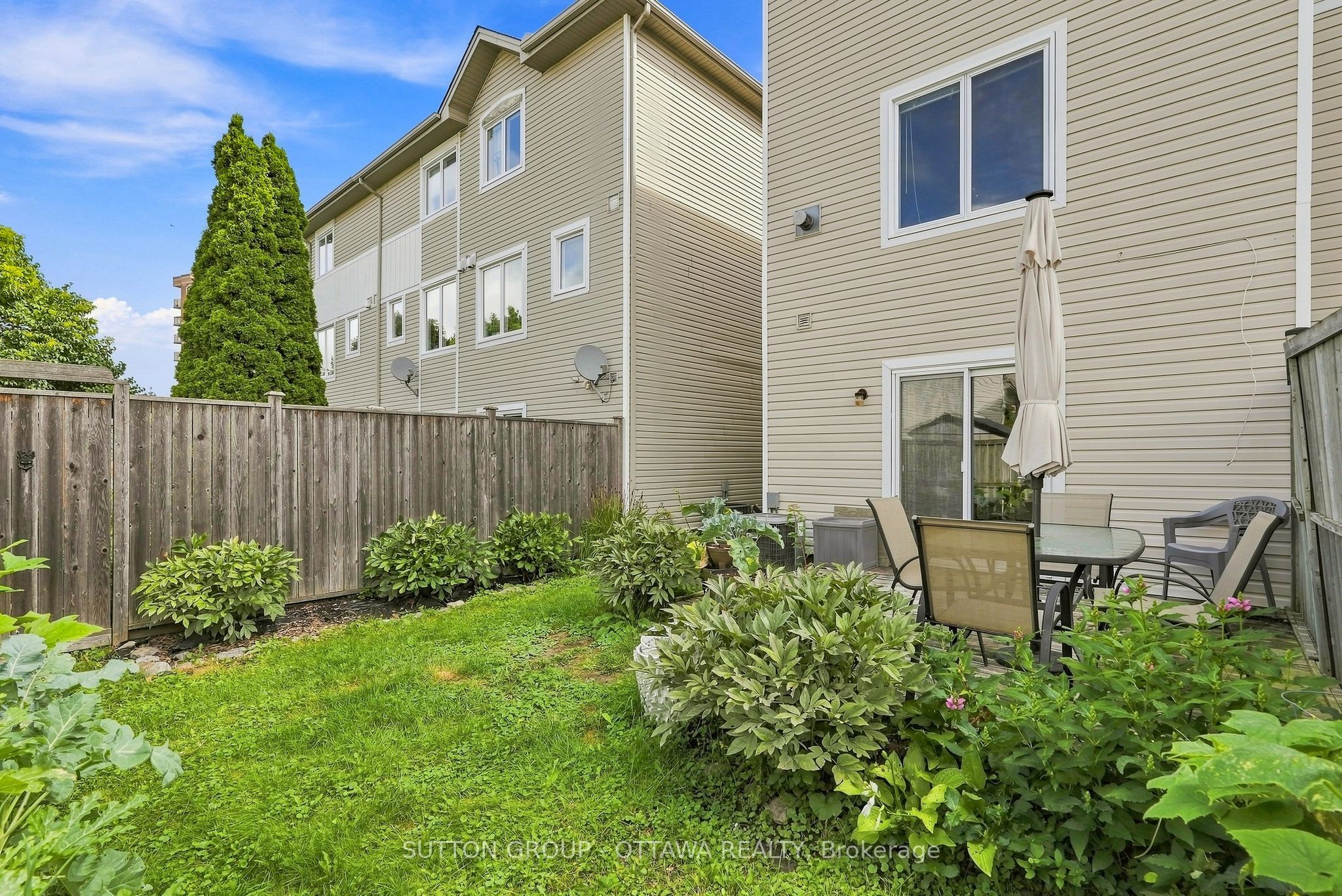22 Manhattan Crescent Property Photo 27