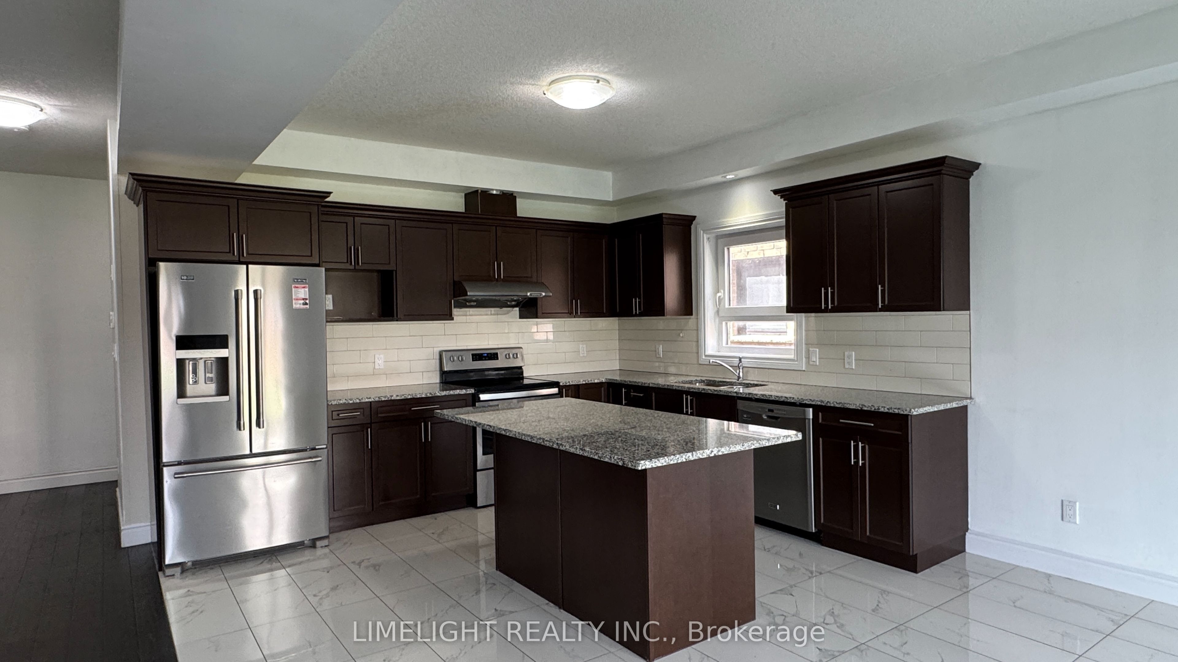 1942 Cedarpark Drive Property Photo 6
