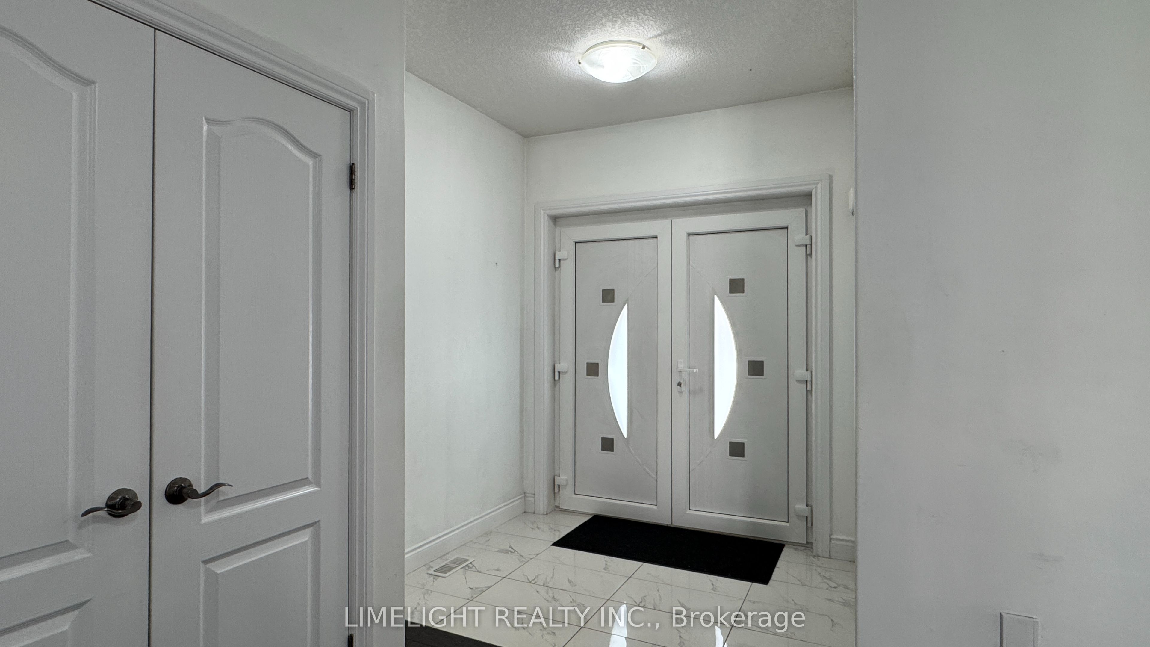 1942 Cedarpark Drive Property Photo 15