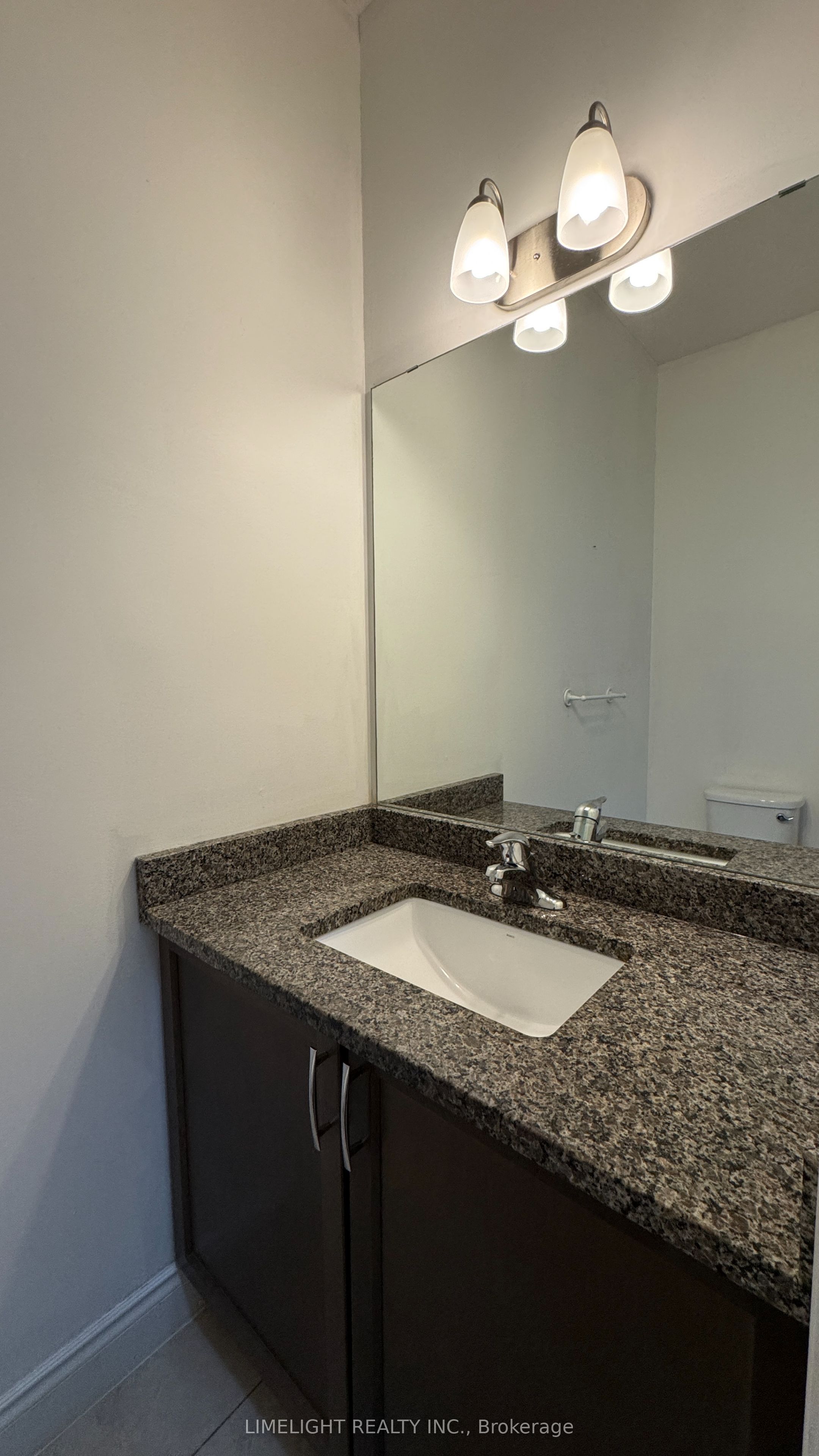 1942 Cedarpark Drive Property Photo 16