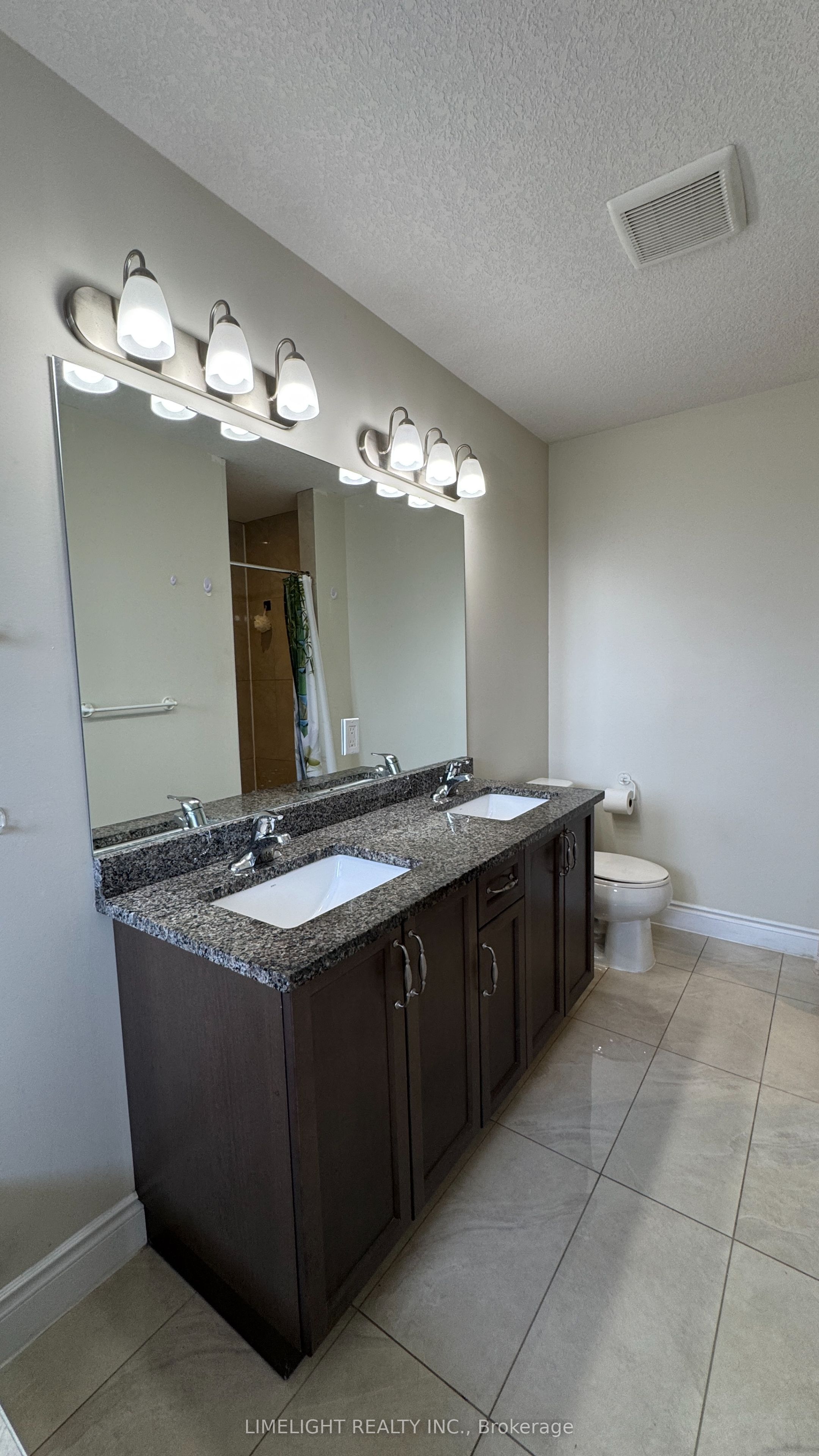 1942 Cedarpark Drive Property Photo 27