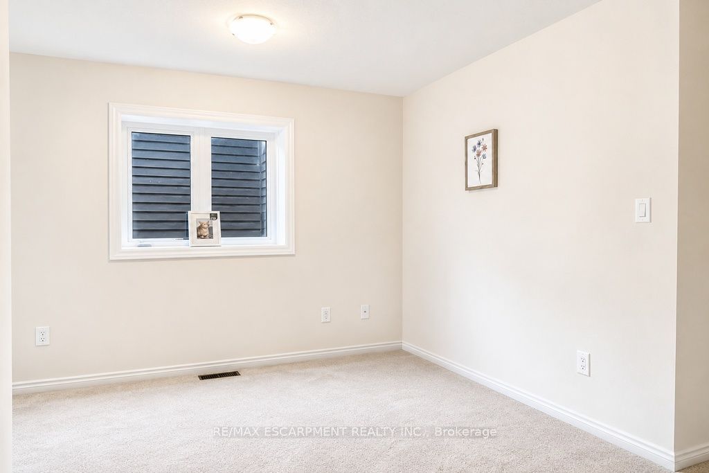 5 Sleeth Street Property Photo 10