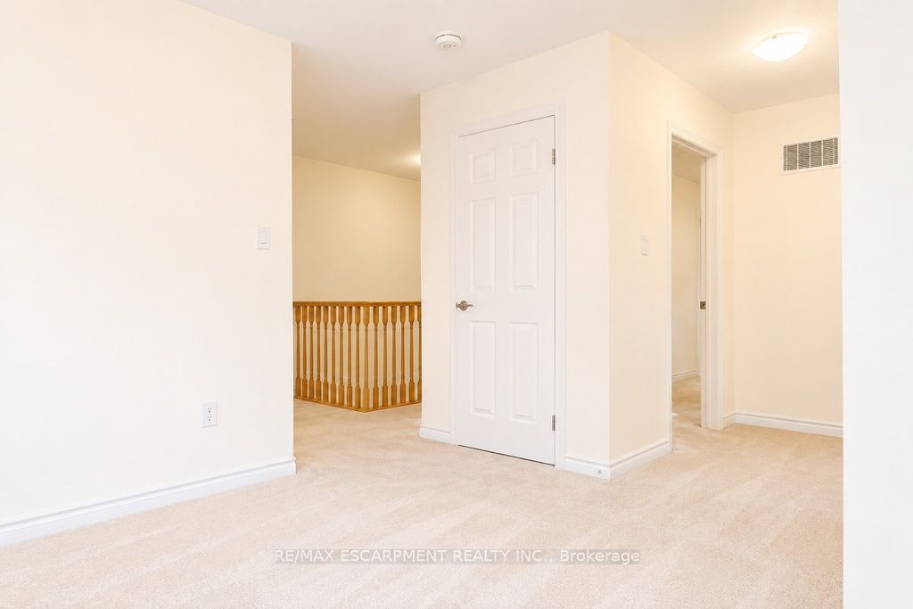 5 Sleeth Street Property Photo 12