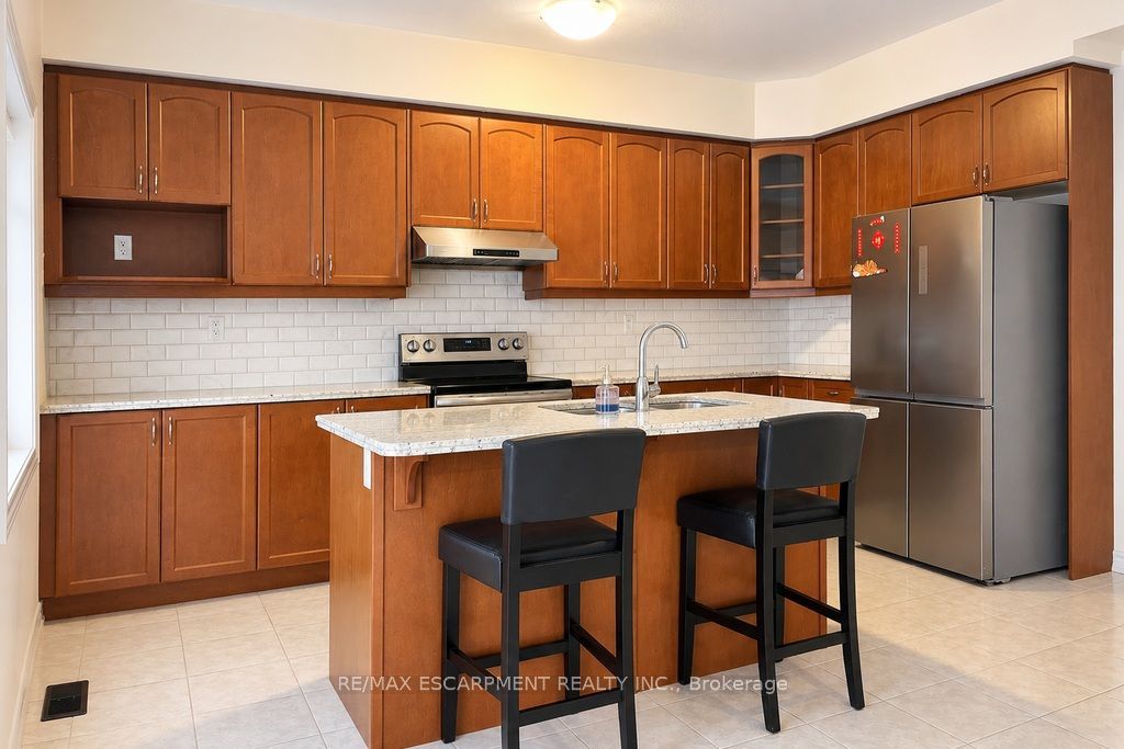 5 Sleeth Street Property Photo 16